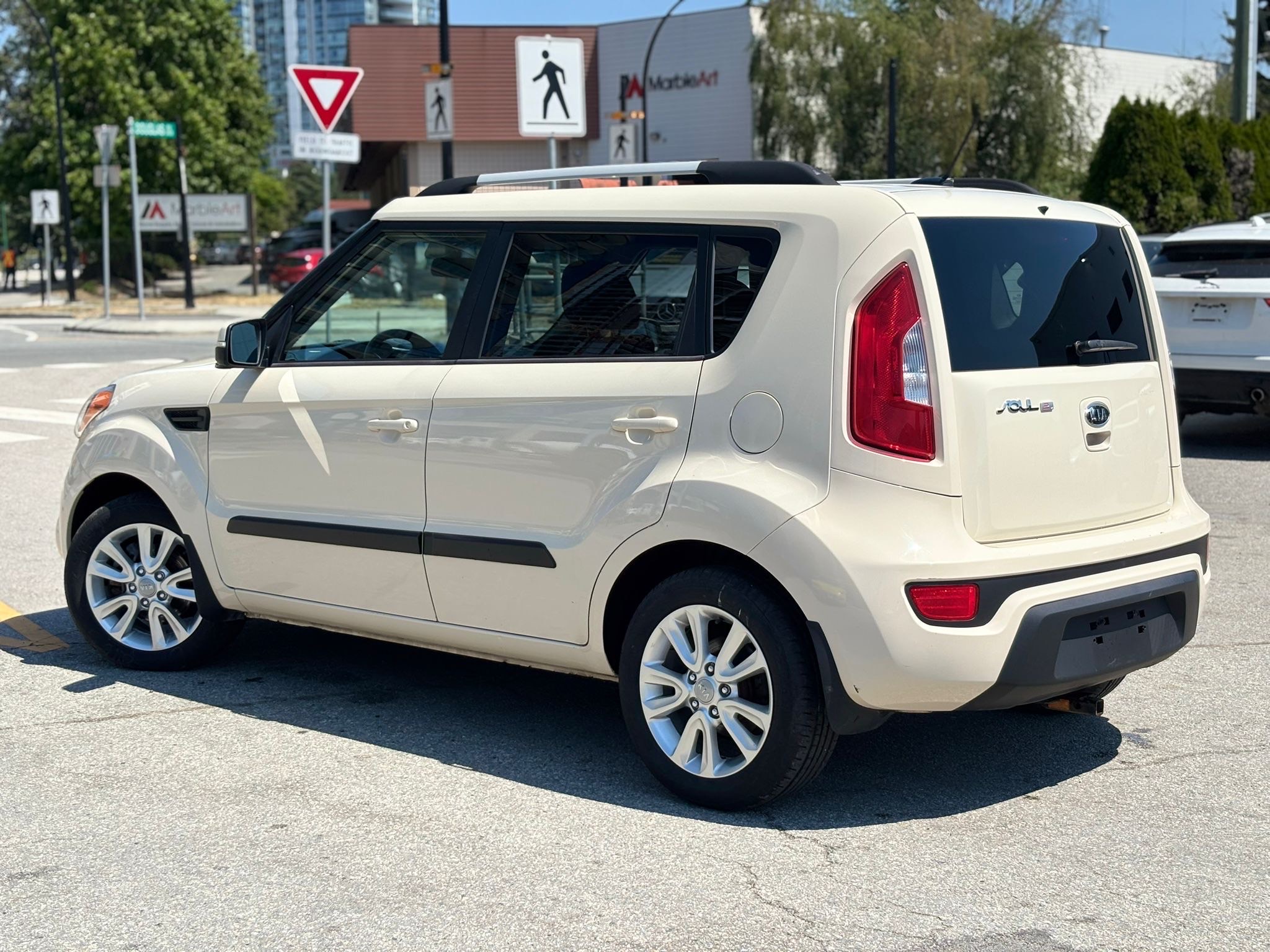 /canwestautoinc/2012-Kia-Soul-06275562914818722.jpg