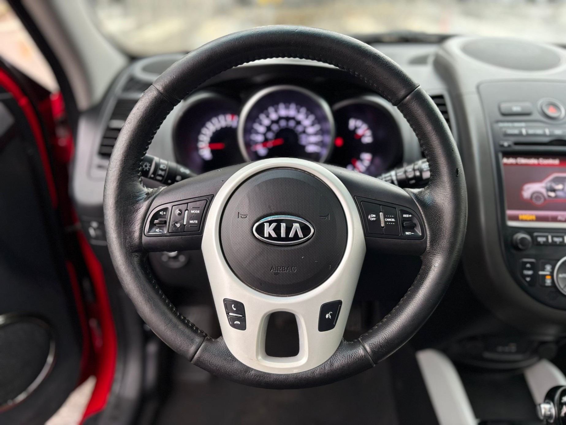 /canwestautoinc/2012-Kia-Soul-12220545981979725.jpg