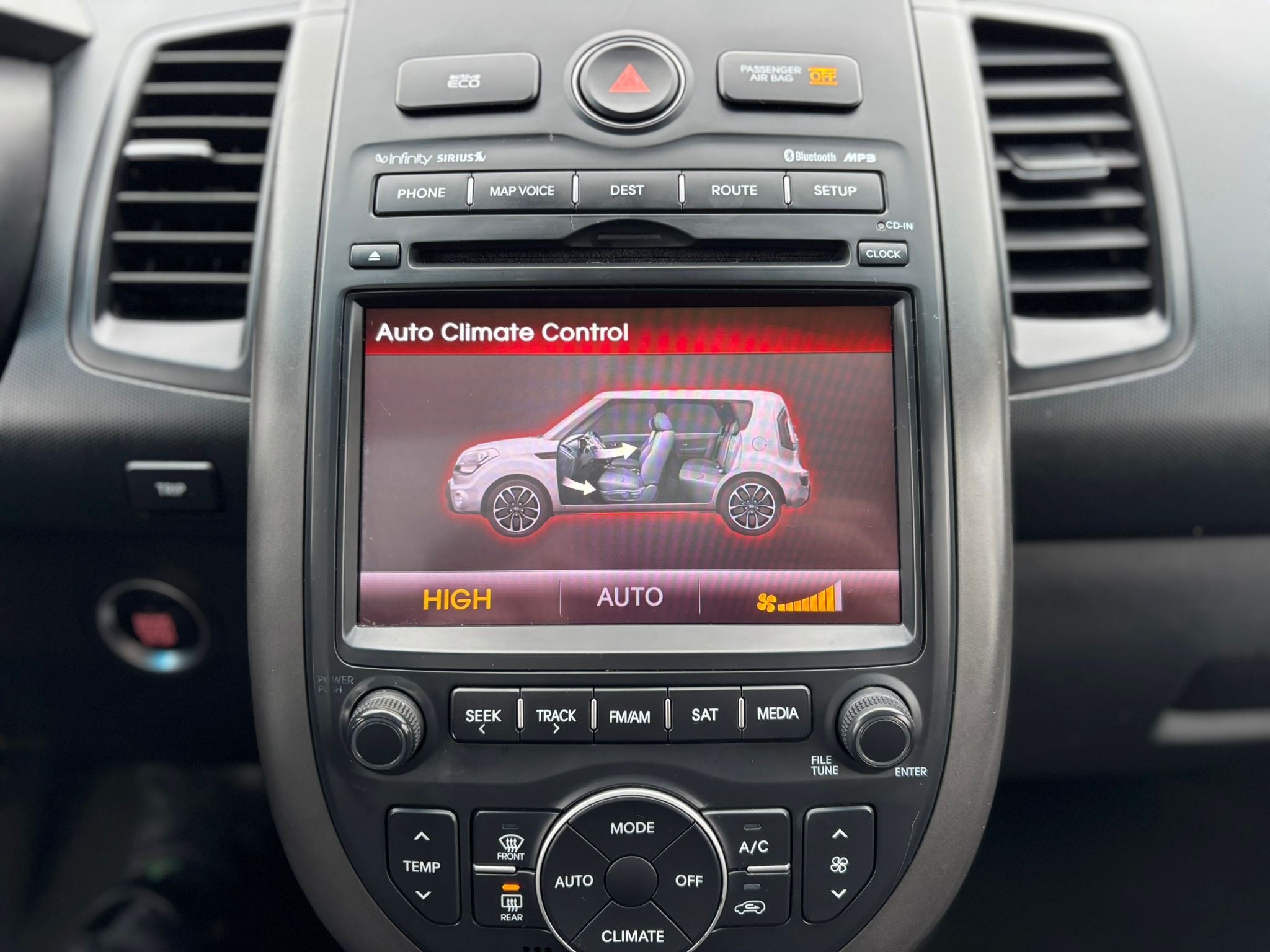 /canwestautoinc/2012-Kia-Soul-48966736943711076.jpg