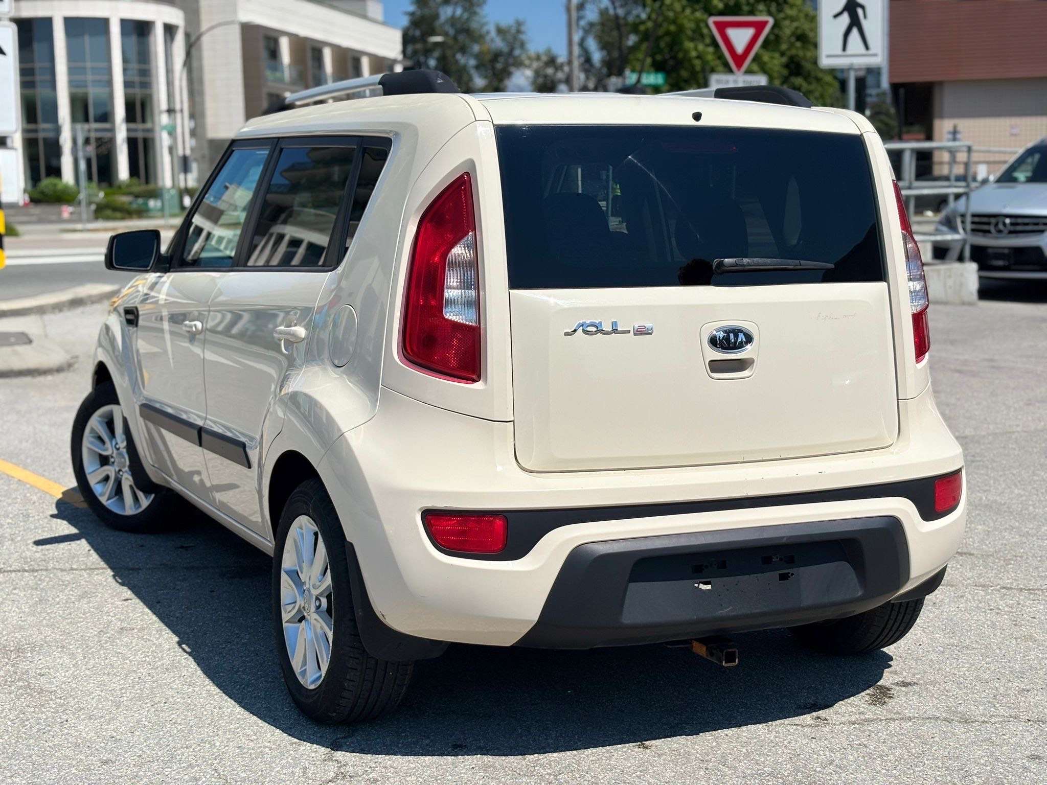 /canwestautoinc/2012-Kia-Soul-6111088886596436.jpg