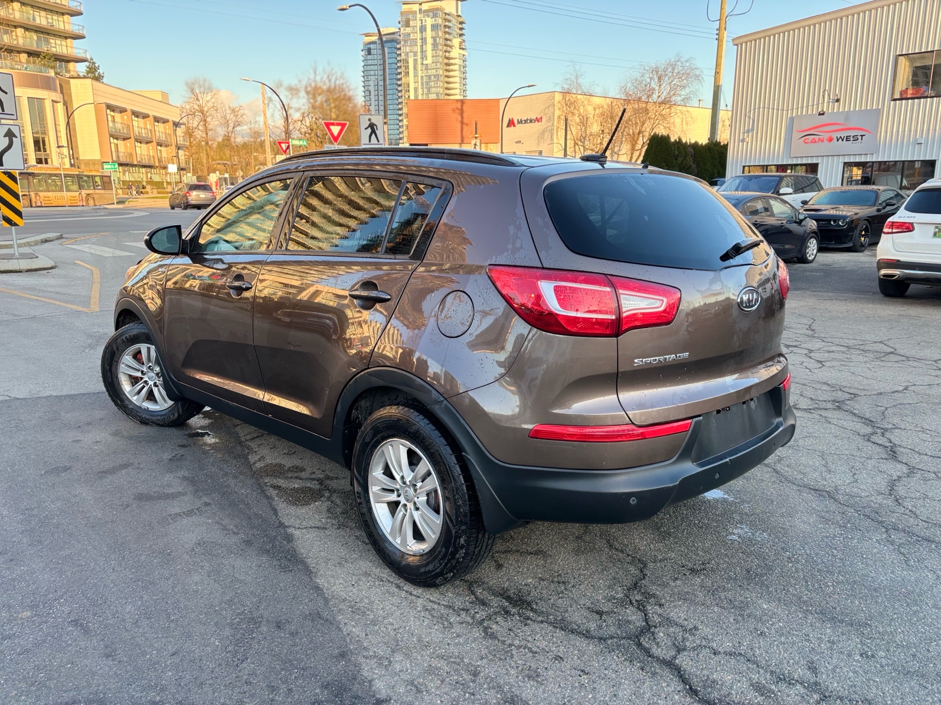 /canwestautoinc/2012-Kia-Sportage-22024142664834412.jpg