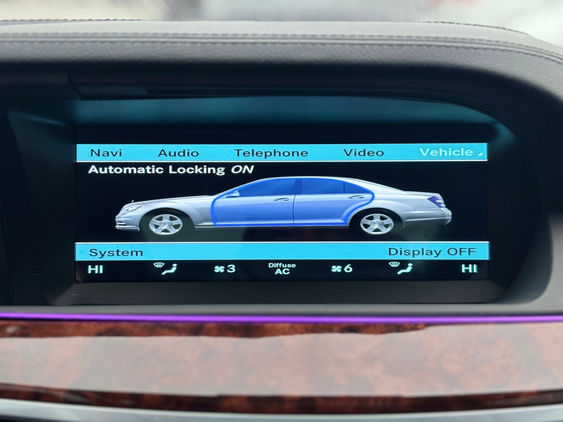 /canwestautoinc/2012-Mercedes-Benz-S-Class-24849123957990904.jpg