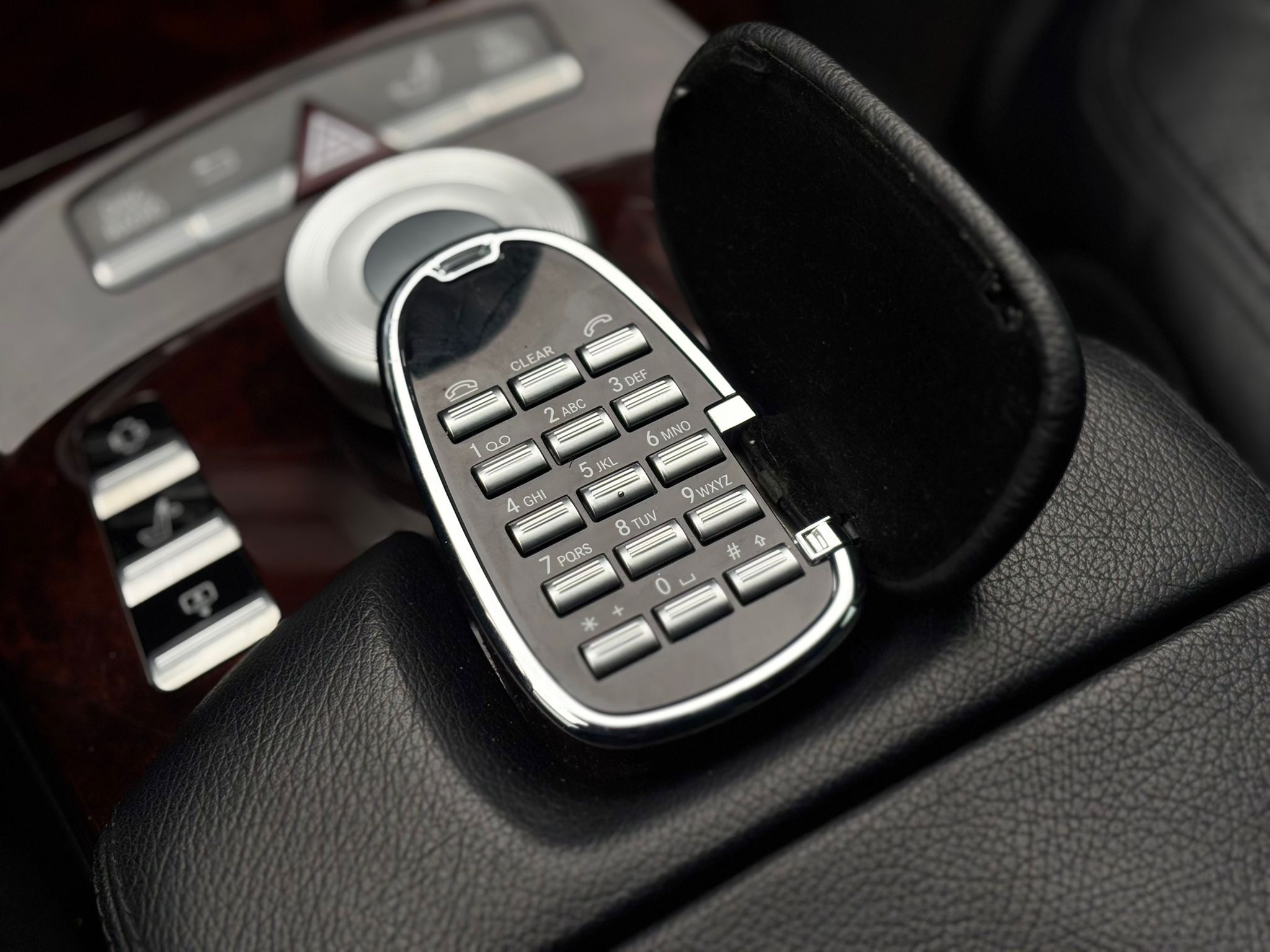 /canwestautoinc/2012-Mercedes-Benz-S-Class-7136576052880315.jpg