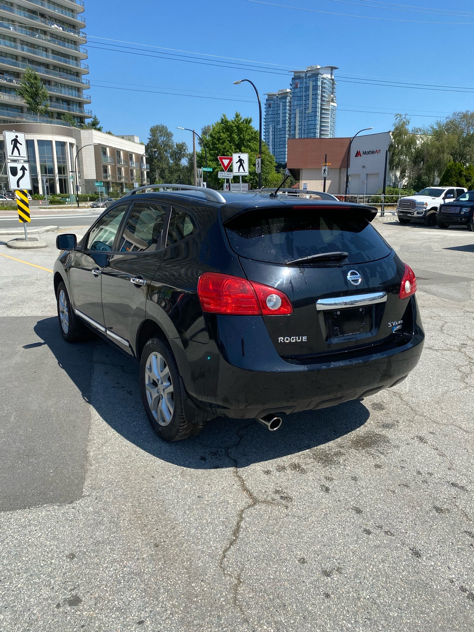 /canwestautoinc/2012-Nissan-Rogue-35511433265410375.jpg