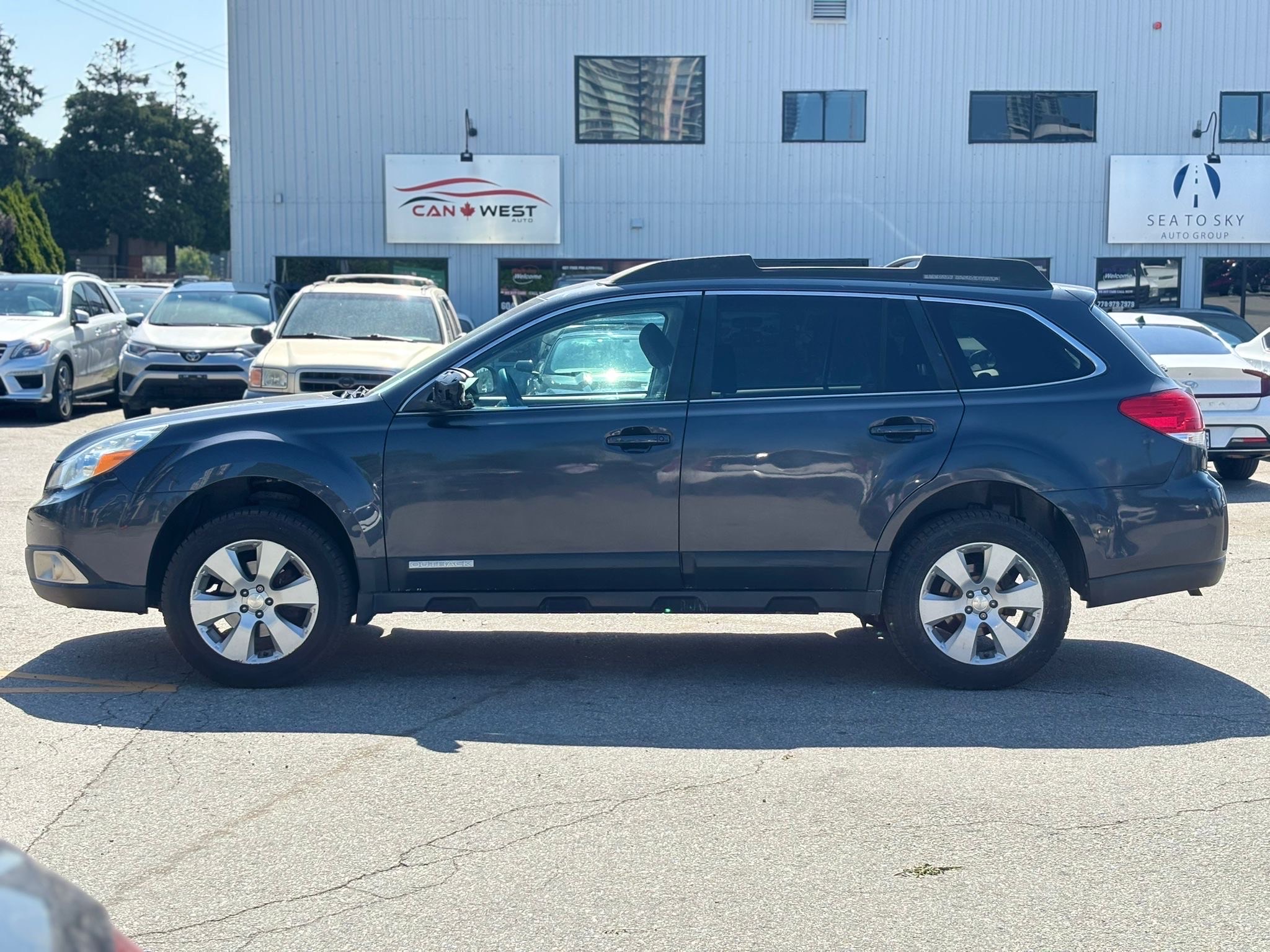 /canwestautoinc/2012-Subaru-Outback-40658570614401923.jpg