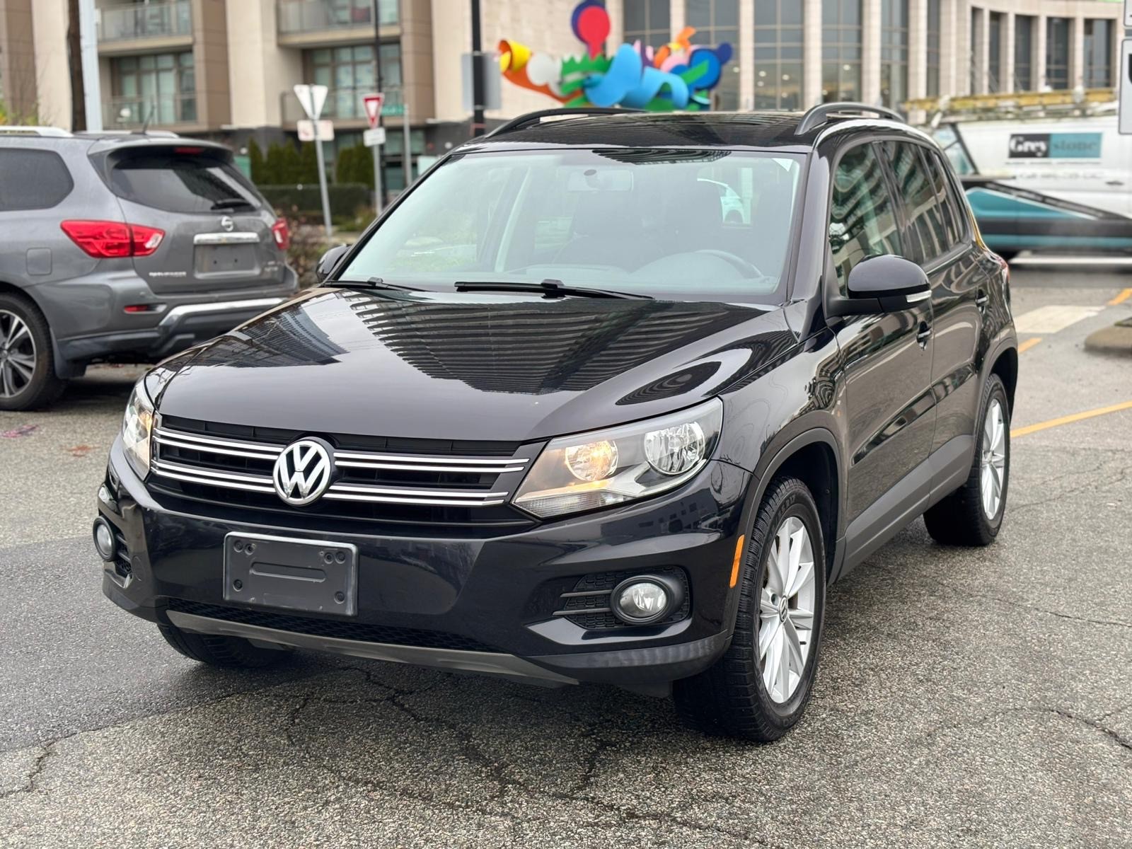 /canwestautoinc/2012-Volkswagen-Tiguan-2702995128924006.jpg