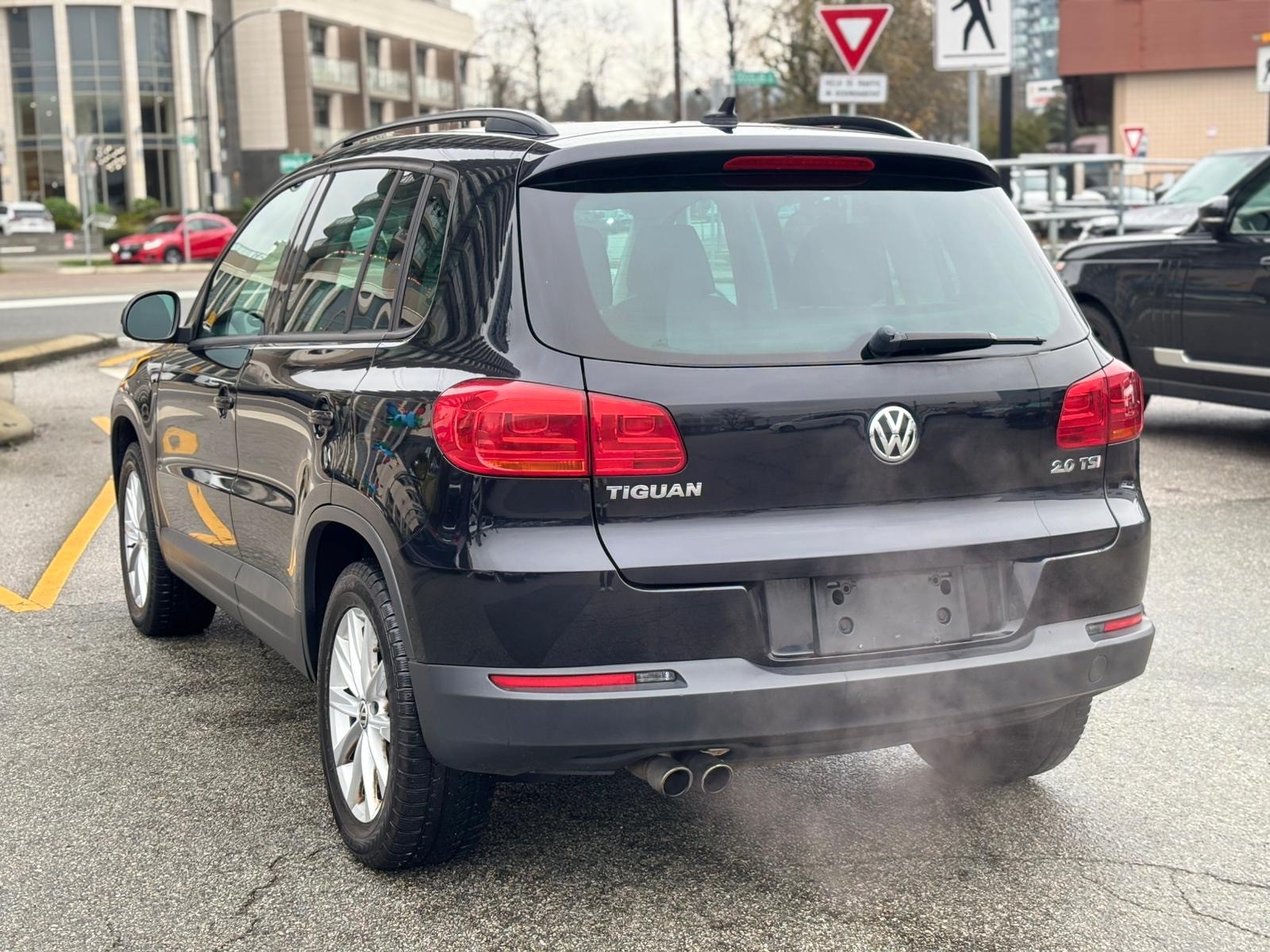 /canwestautoinc/2012-Volkswagen-Tiguan-5684680697771773.jpg