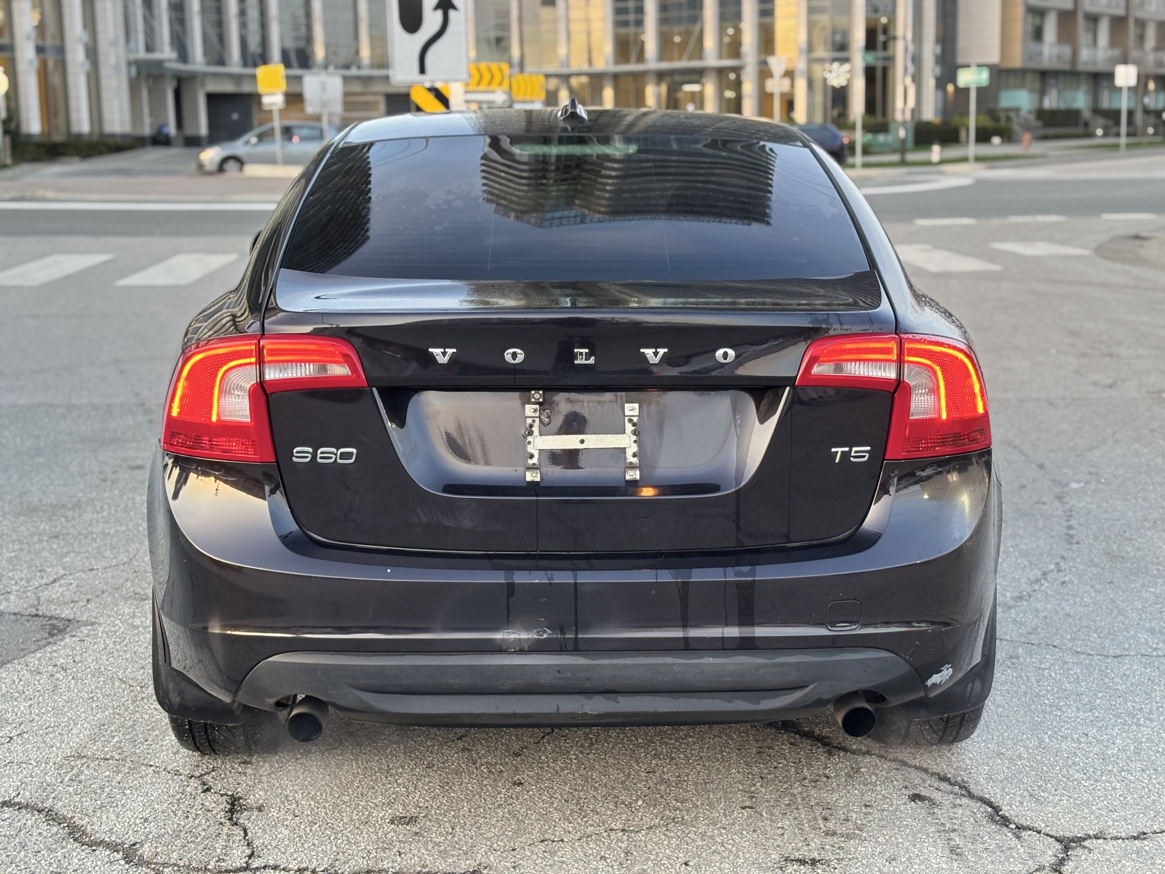/canwestautoinc/2012-Volvo-S60-5039070415948479.jpg