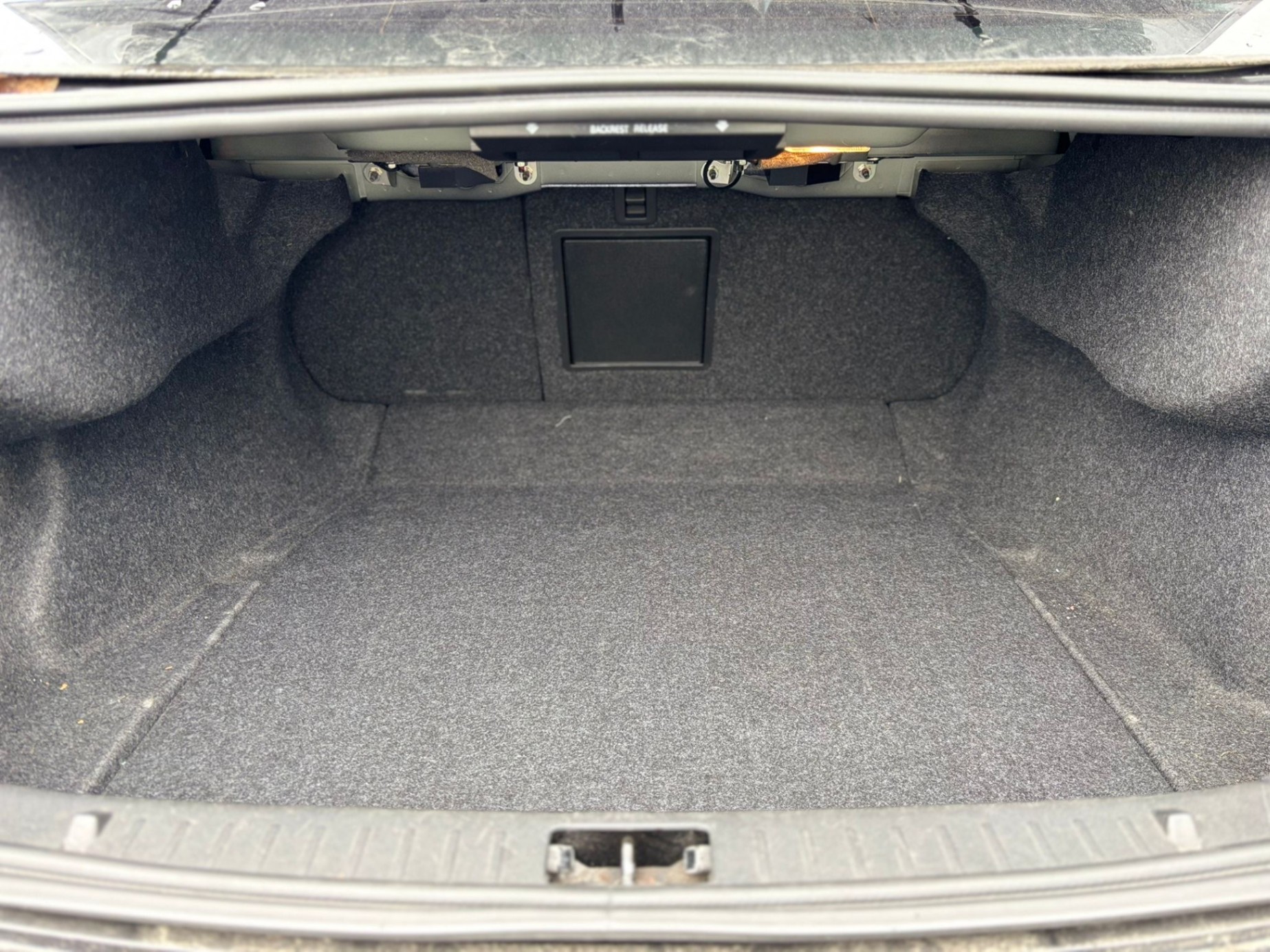 /canwestautoinc/2012-Volvo-S60-5378139324854156.jpg