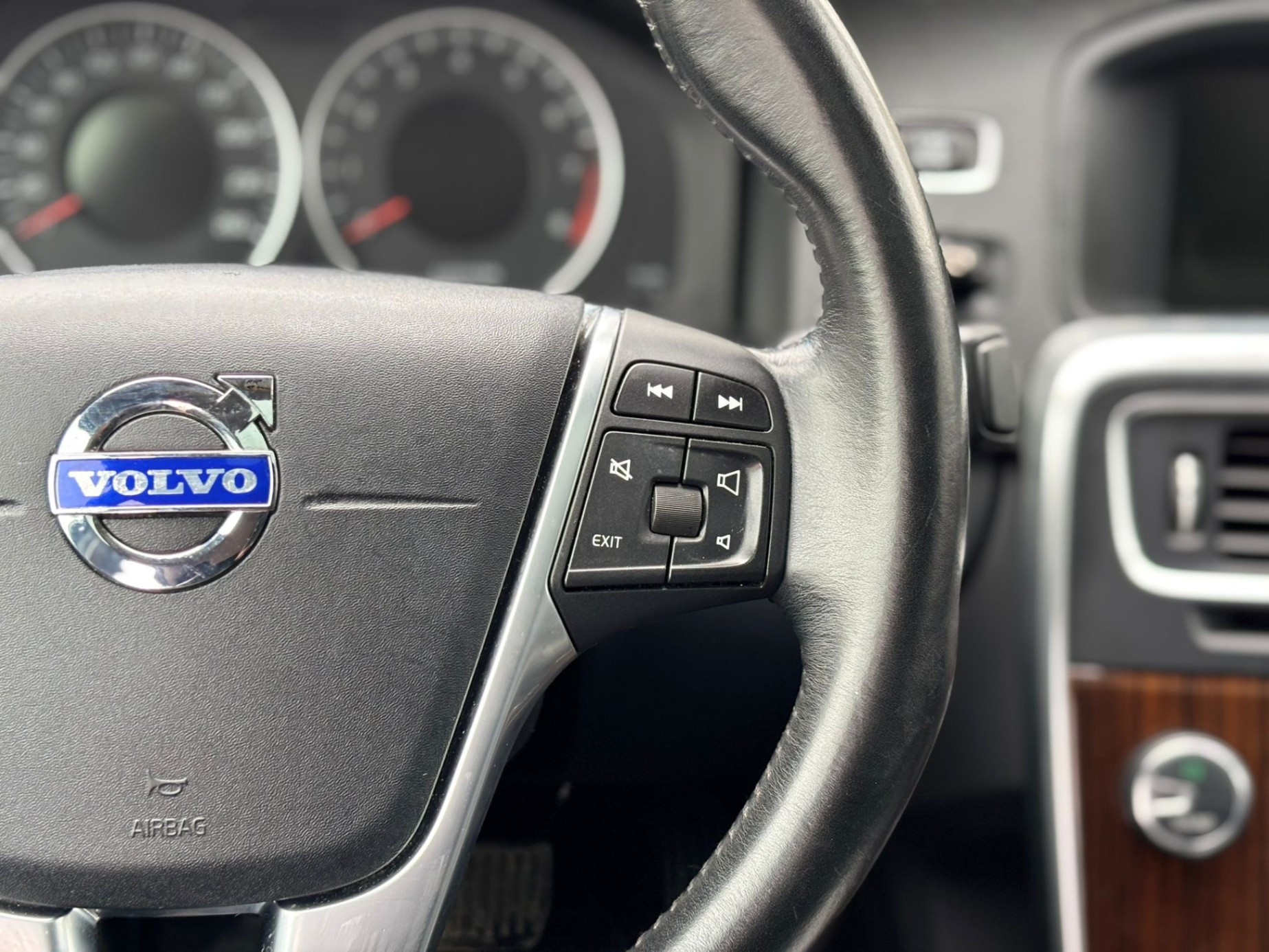/canwestautoinc/2012-Volvo-S60-8316888372691638.jpg