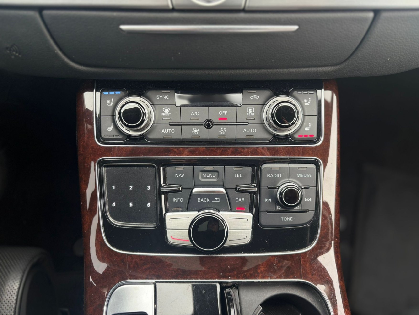 /canwestautoinc/2013-Audi-A8-22503344556967497.jpg