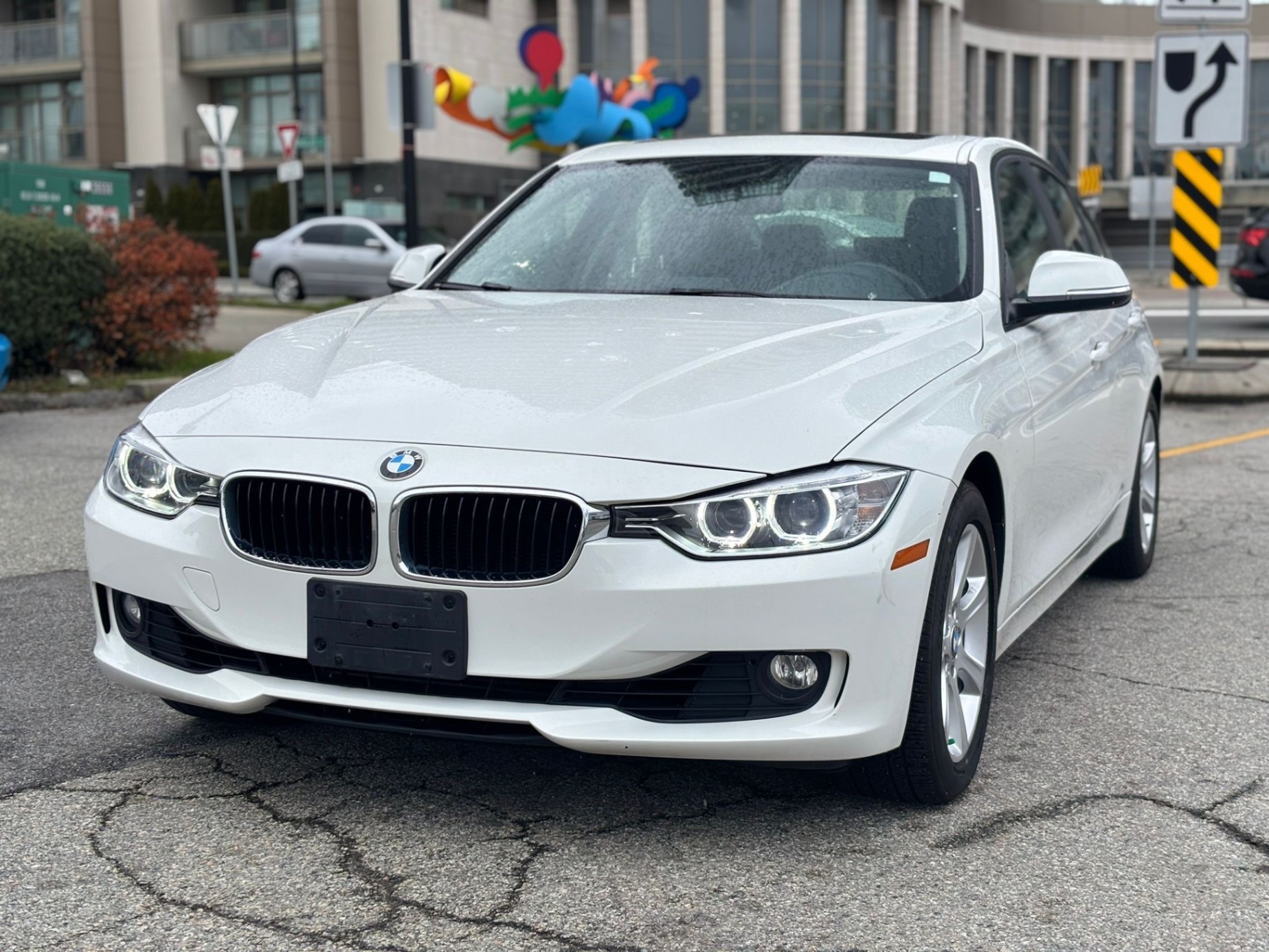 /canwestautoinc/2013-BMW-3-Series-5663948299183801.jpg