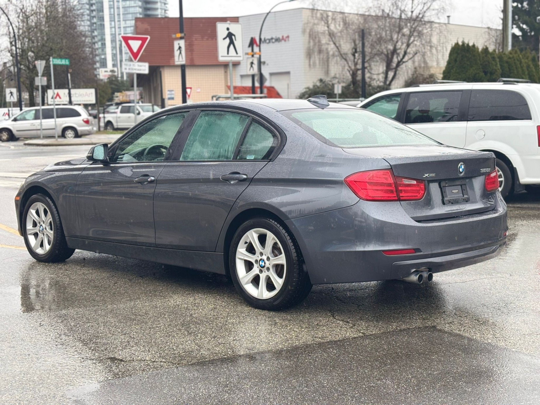 /canwestautoinc/2013-BMW-3-Series-8807605196964279.jpg