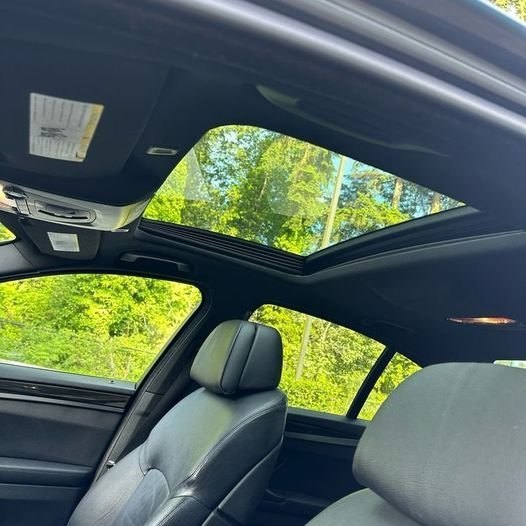/canwestautoinc/2013-BMW-5Series-23705257593614748.jpg