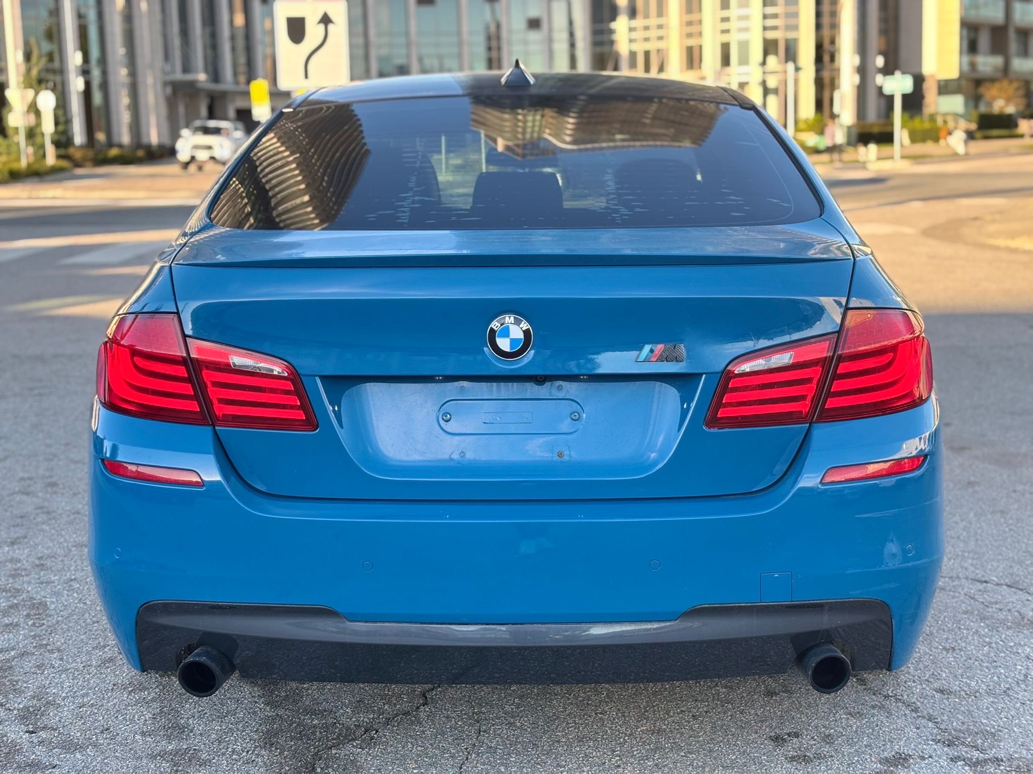 /canwestautoinc/2013-BMW-5Series-3810023838057055.jpg
