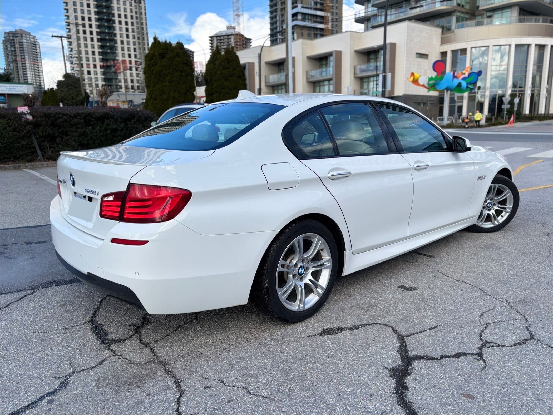 /canwestautoinc/2013-BMW-5Series-40034699368907045.jpg