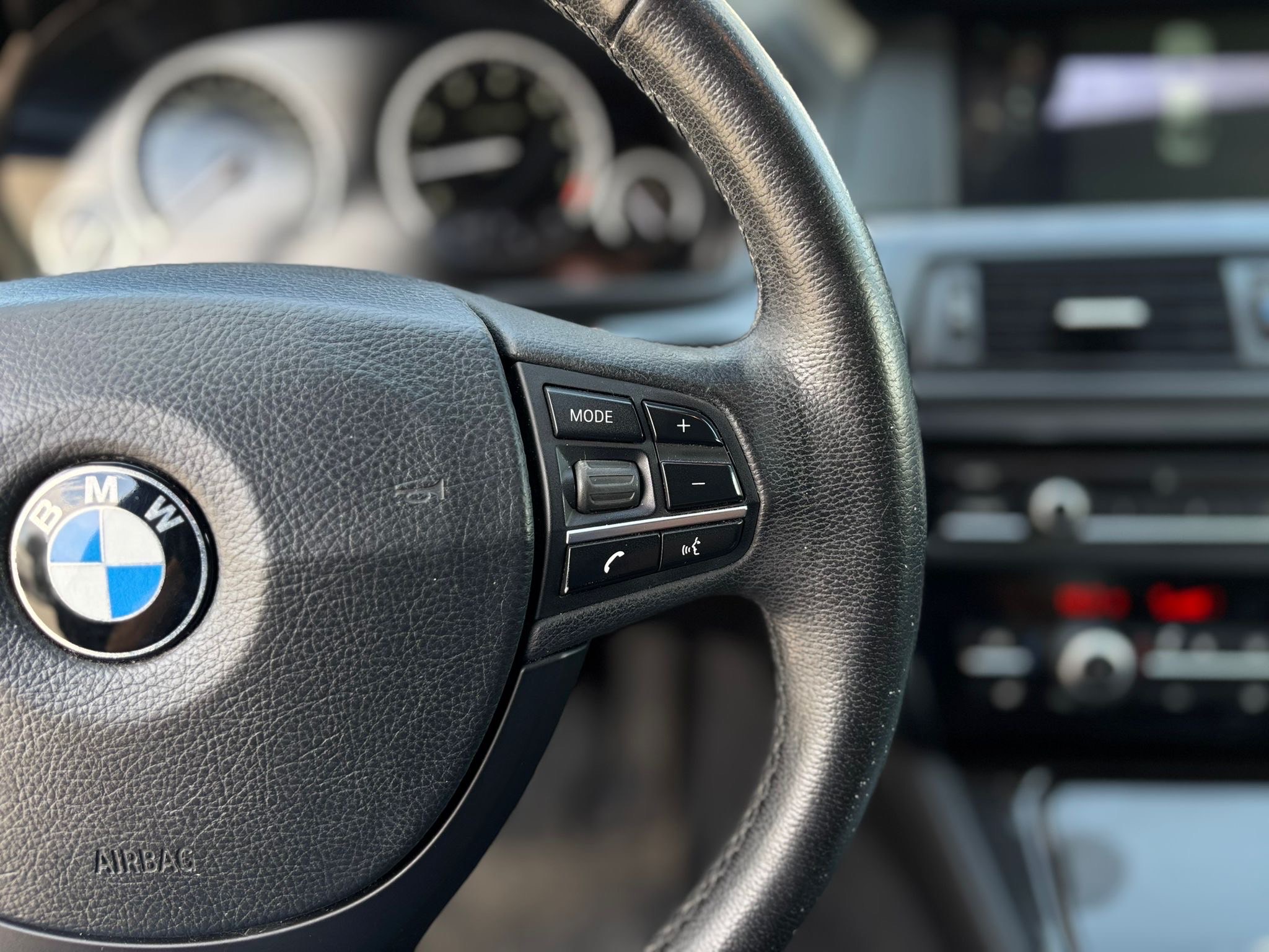 /canwestautoinc/2013-BMW-5Series-4902103815078327.jpg