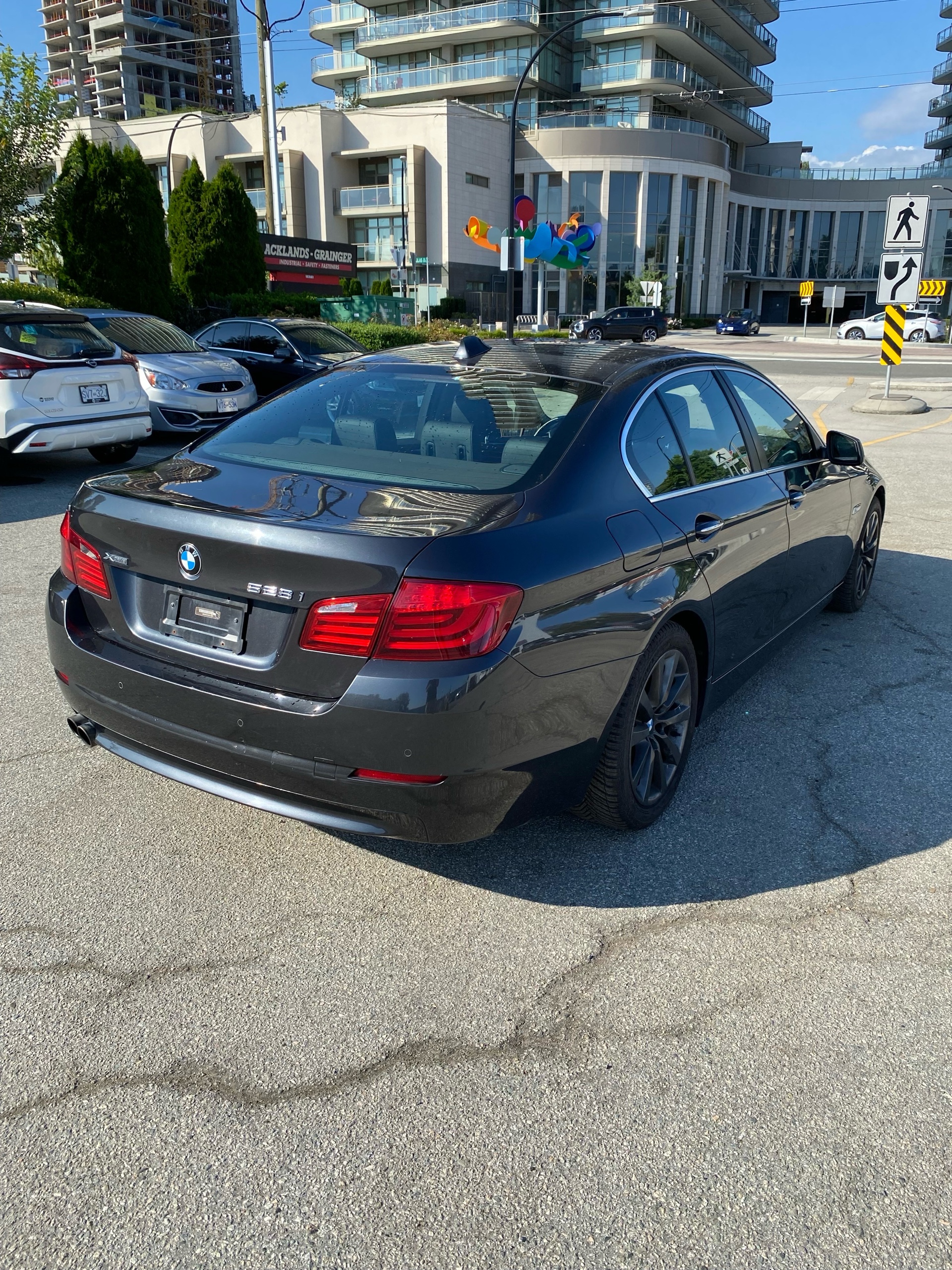 /canwestautoinc/2013-BMW-5Series-5230065758391491.jpg