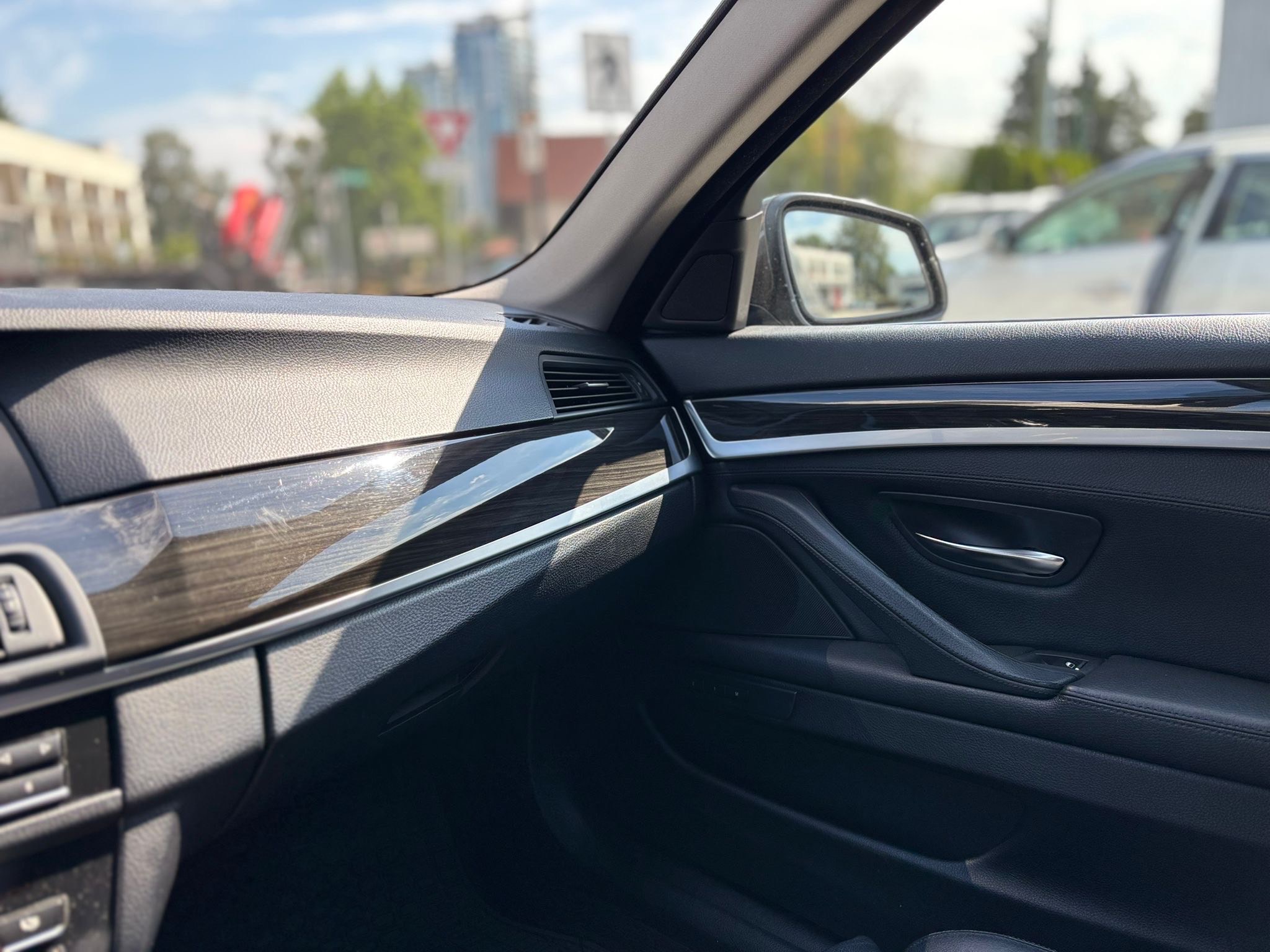 /canwestautoinc/2013-BMW-5Series-5327726147243743.jpg