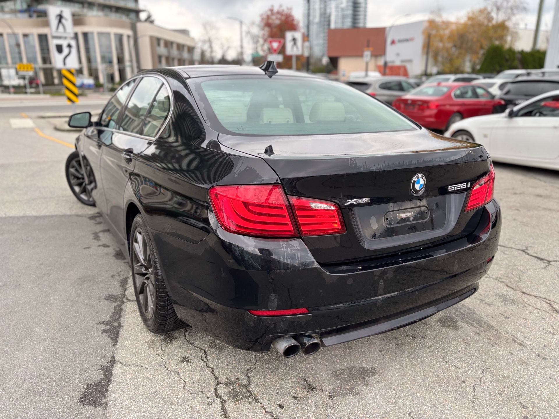 /canwestautoinc/2013-BMW-5Series-6075479406909734.jpg