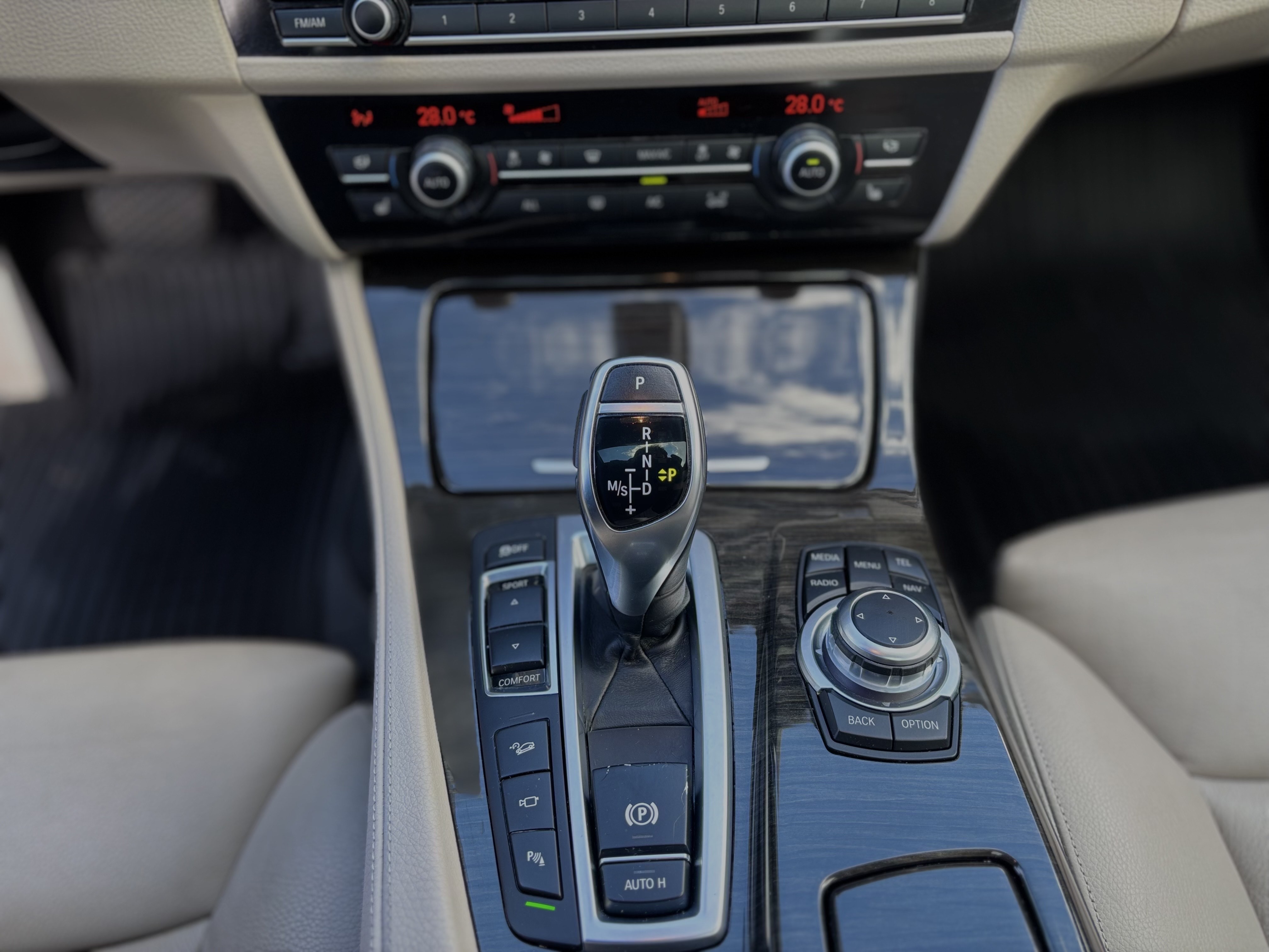 /canwestautoinc/2013-BMW-5Series-8985778727467733.jpg