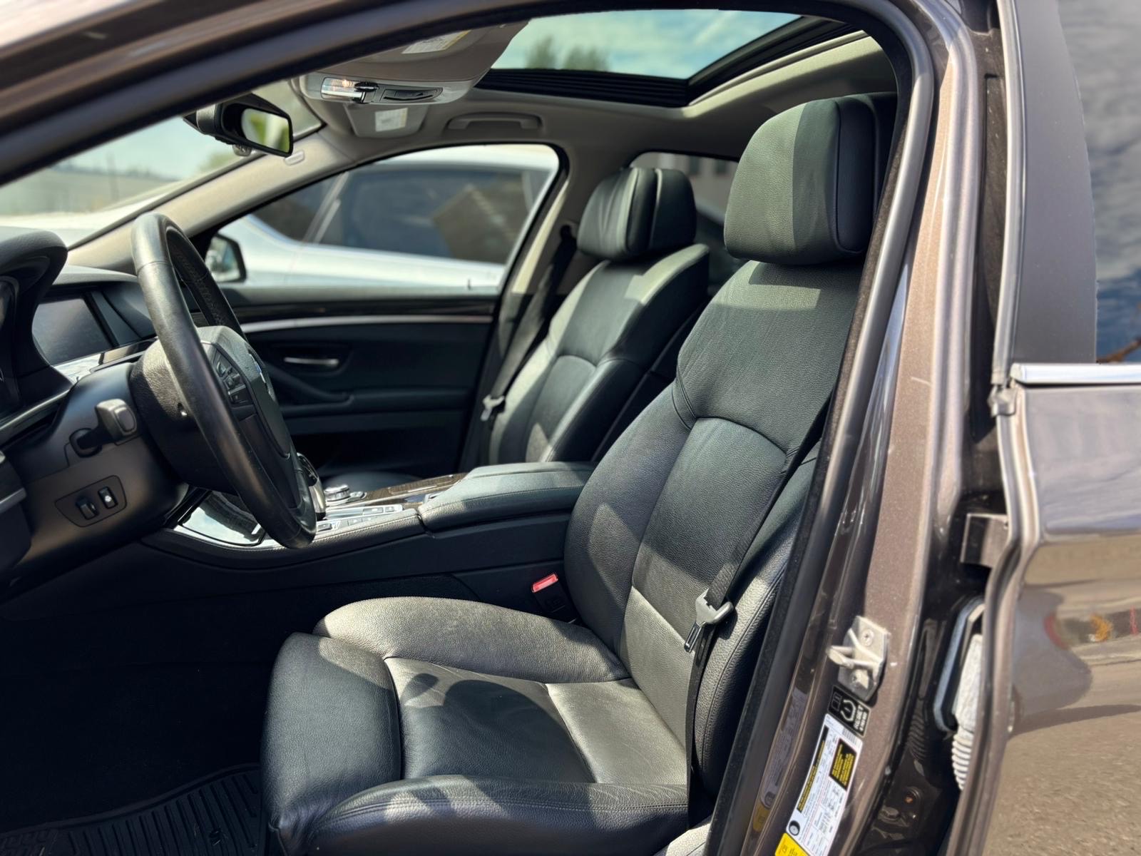 /canwestautoinc/2013-BMW-5Series-9899963272392245.jpg