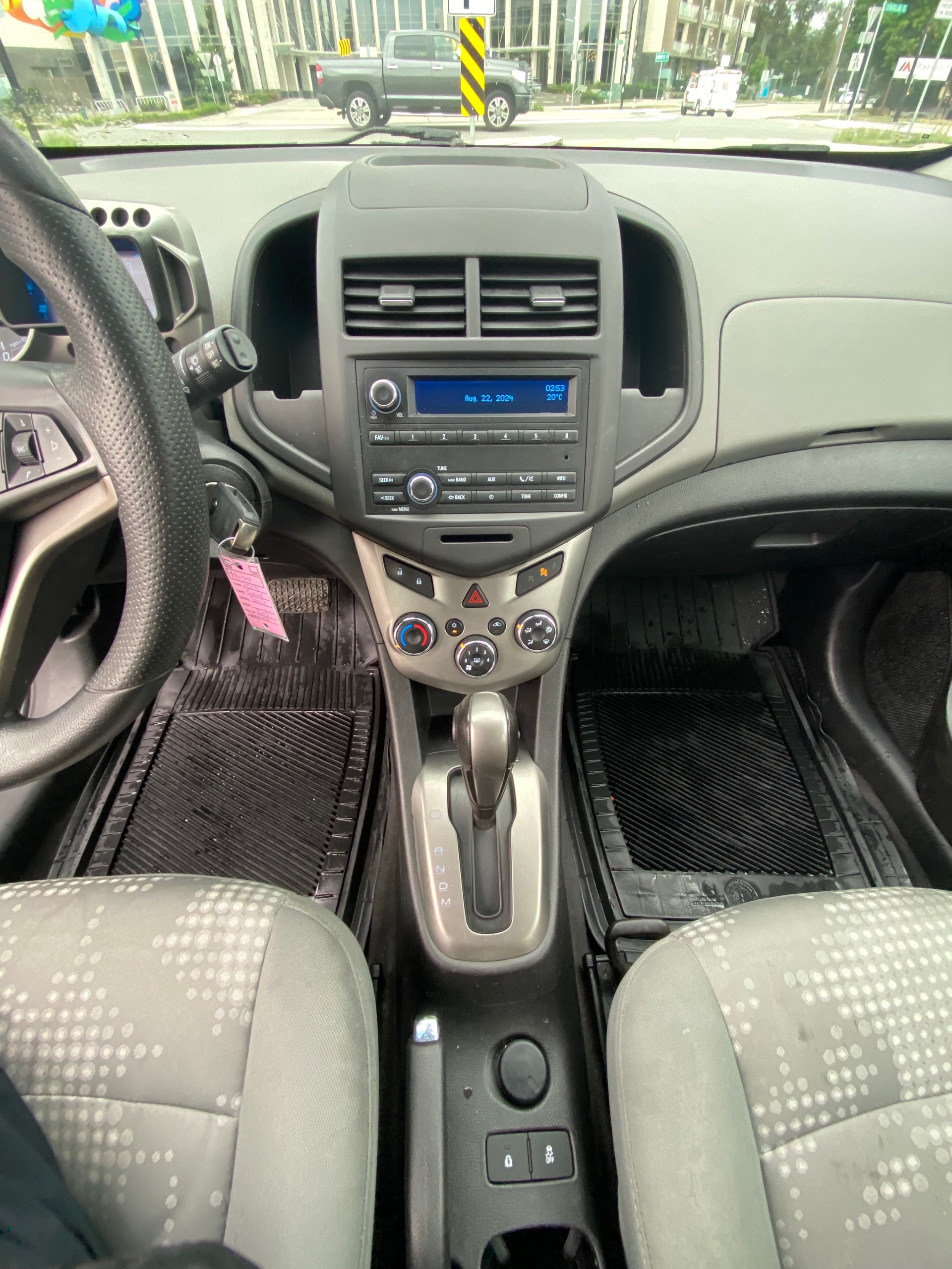 /canwestautoinc/2013-Chevrolet-Sonic-06350610179100036.jpg