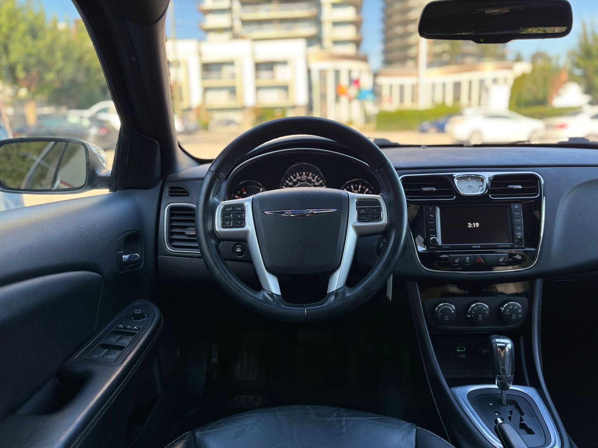 /canwestautoinc/2013-Chrysler-200-758371443570609.jpg