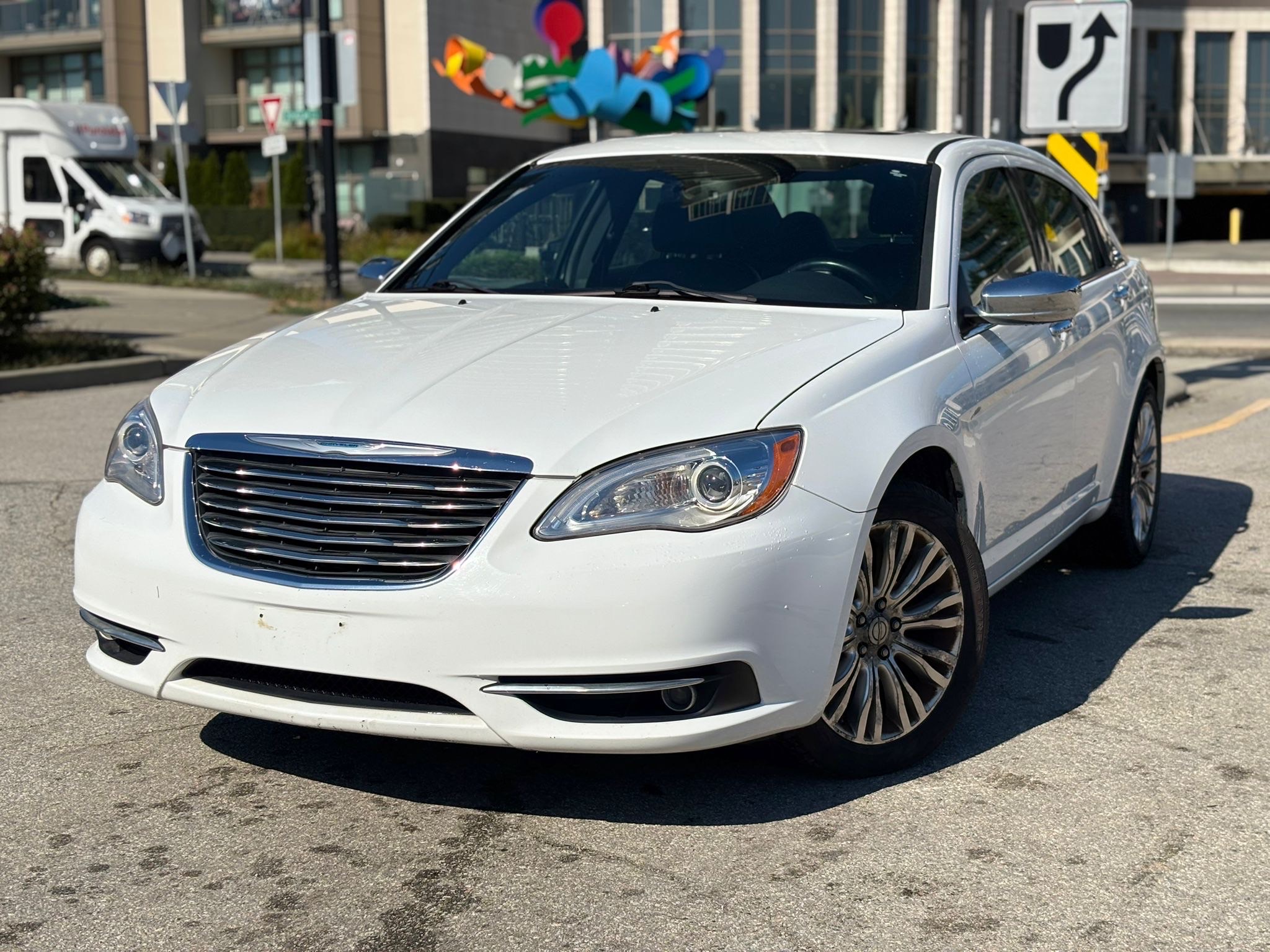 /canwestautoinc/2013-Chrysler-200-7965948010144246.jpg