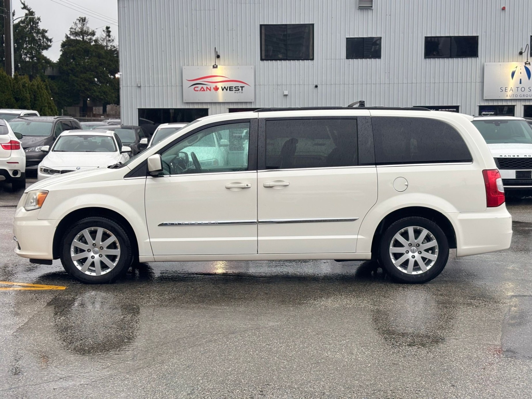 /canwestautoinc/2013-Chrysler-Town&-027490400118114655.jpg