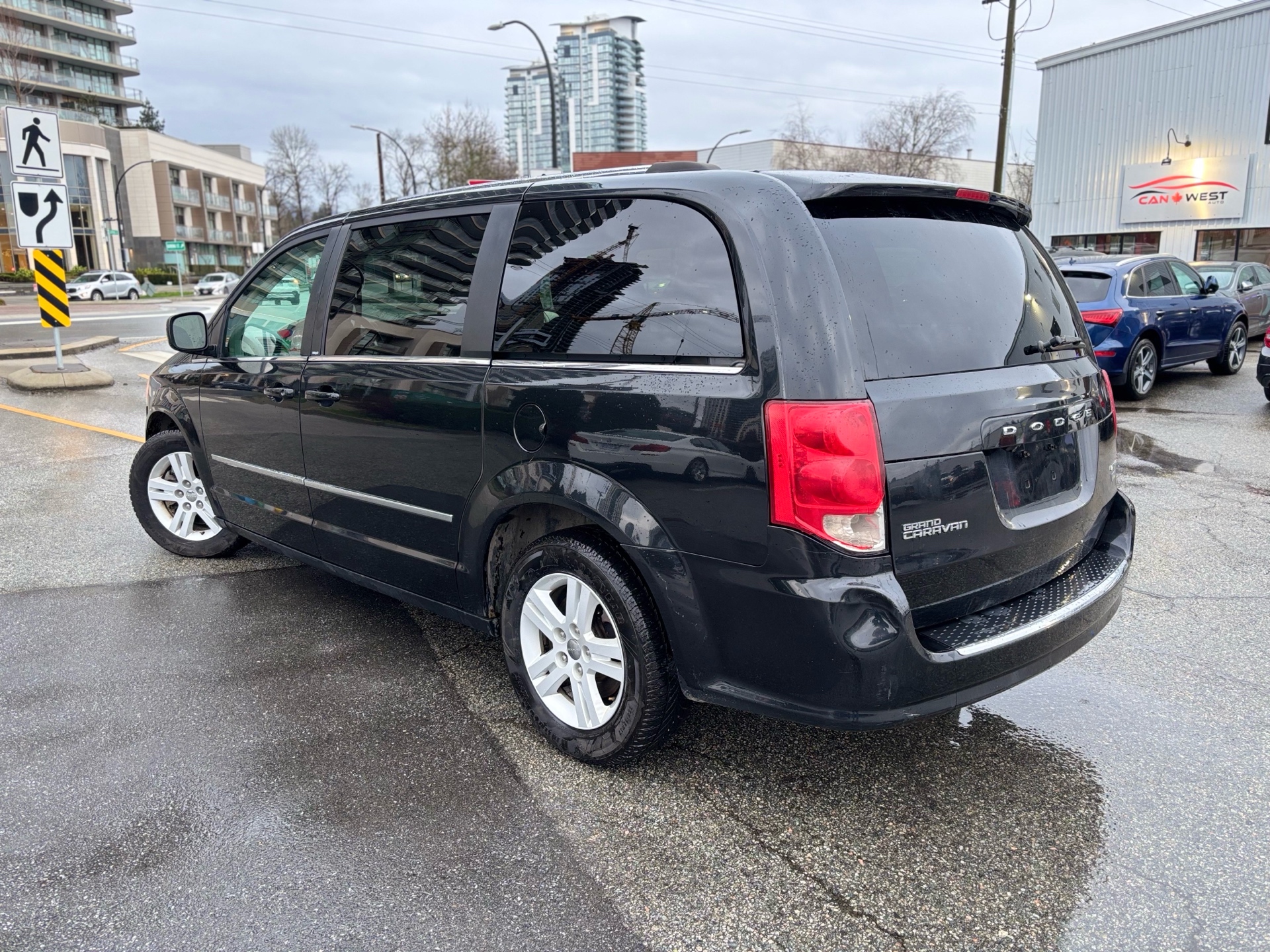 /canwestautoinc/2013-Dodge-GrandCaravan-8543666961228613.jpg