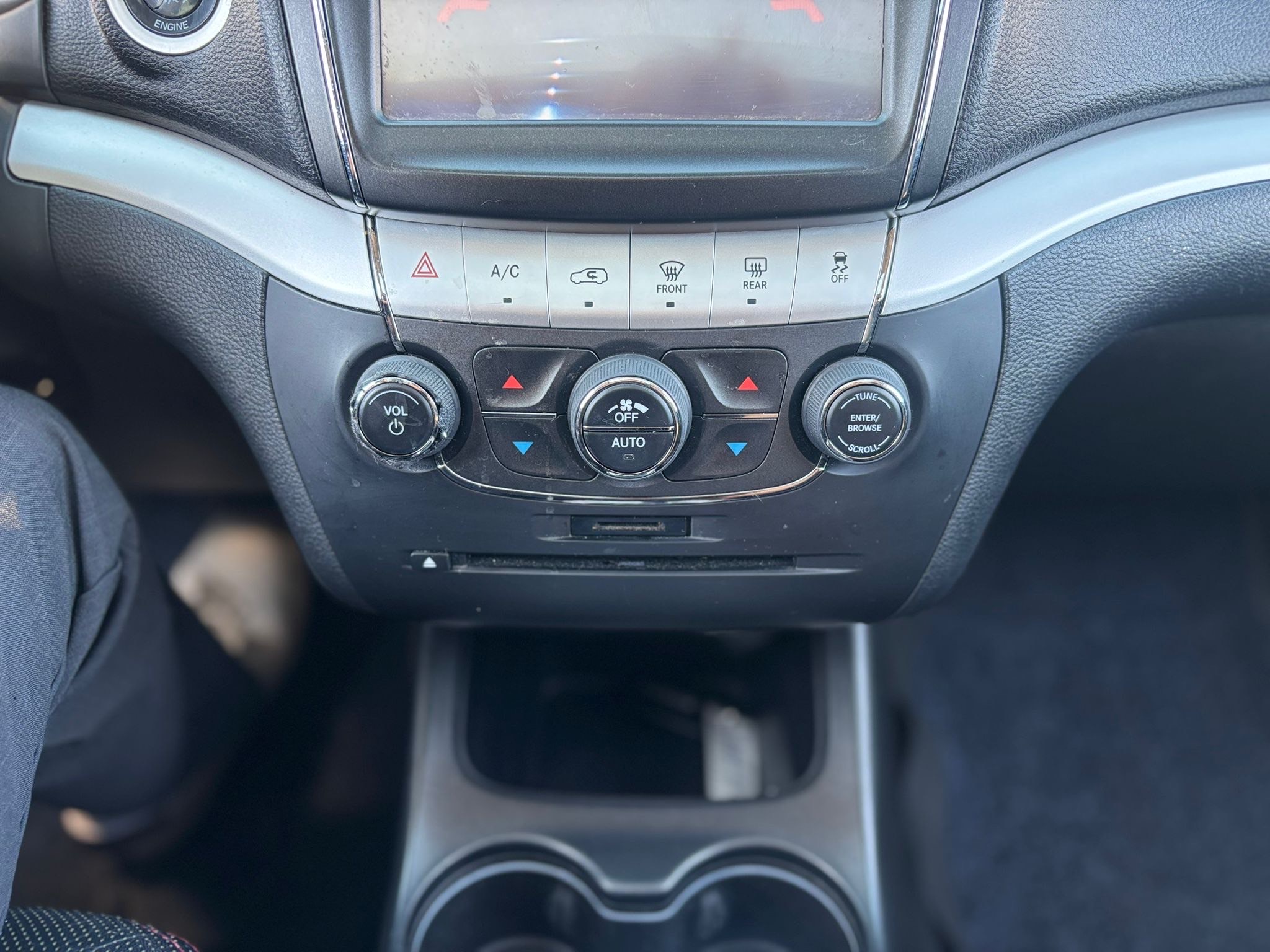 /canwestautoinc/2013-Dodge-Journey-7780360998179316.jpg