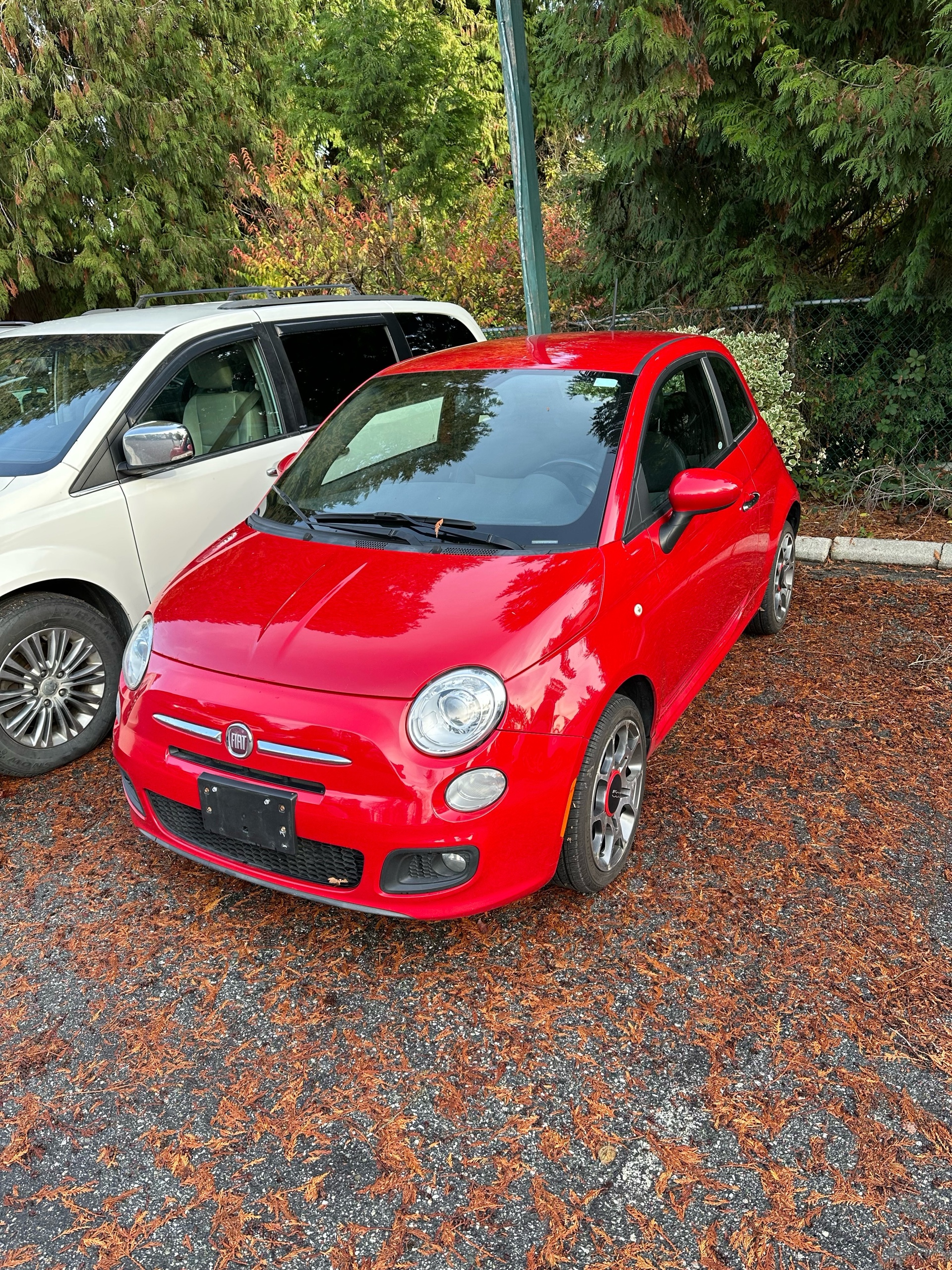 /canwestautoinc/2013-FIAT-500-0077260648511809915.jpg