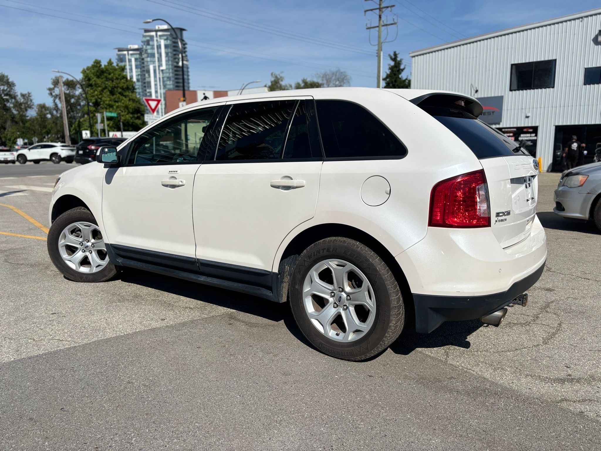 /canwestautoinc/2013-Ford-Edge-17354491782141968.jpg