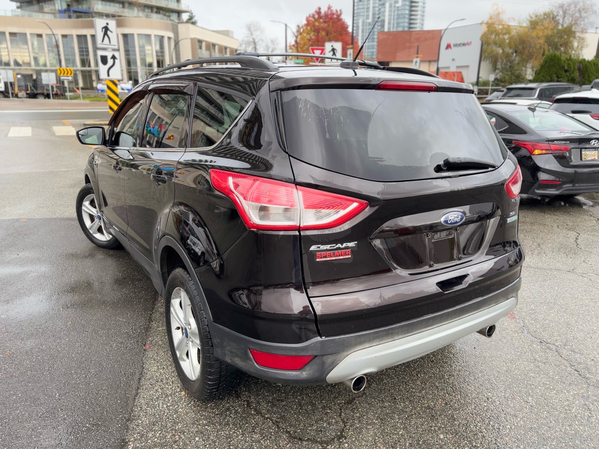 /canwestautoinc/2013-Ford-Escape-12673153463425524.jpg