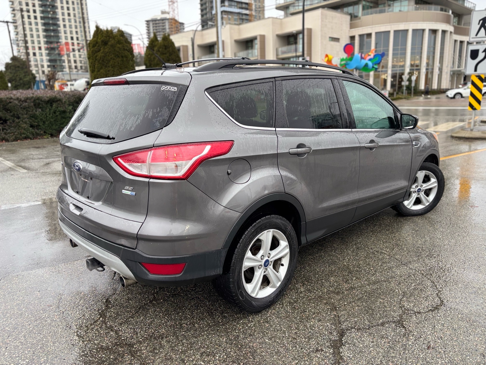 /canwestautoinc/2013-Ford-Escape-5234557249346092.jpg