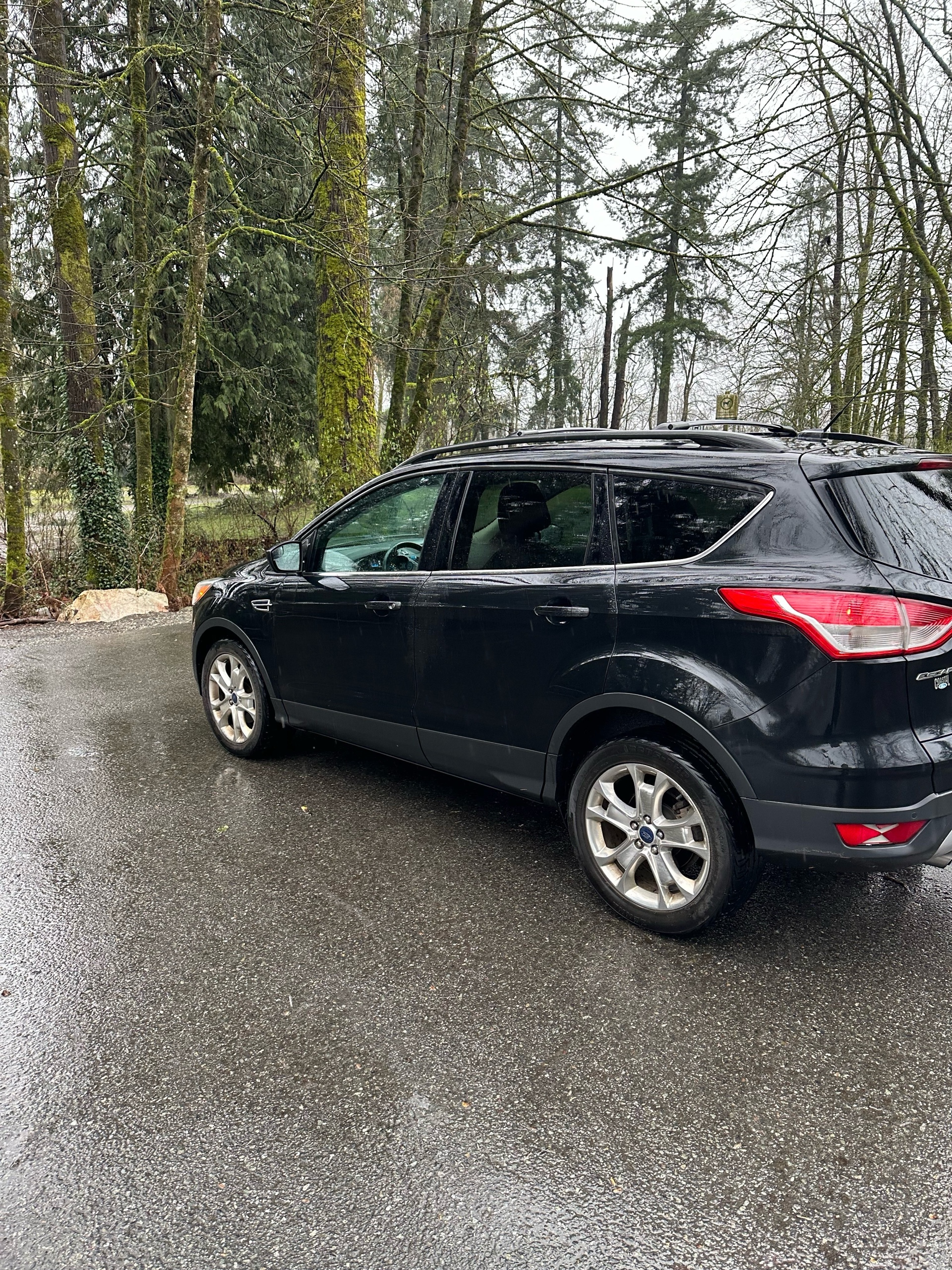 /canwestautoinc/2013-Ford-Escape-6336913163092714.jpg