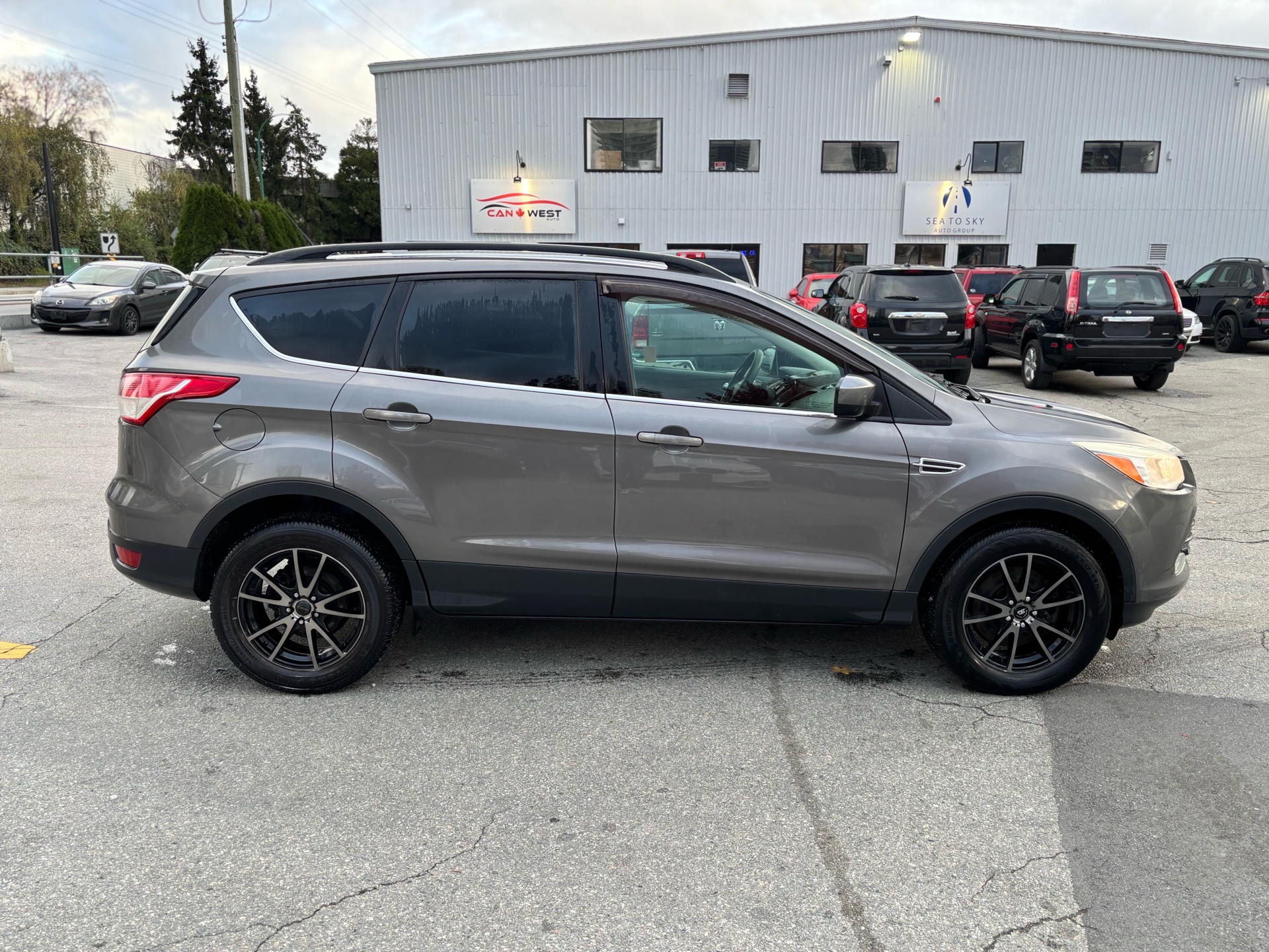 /canwestautoinc/2013-Ford-Escape-644286234016703.jpg
