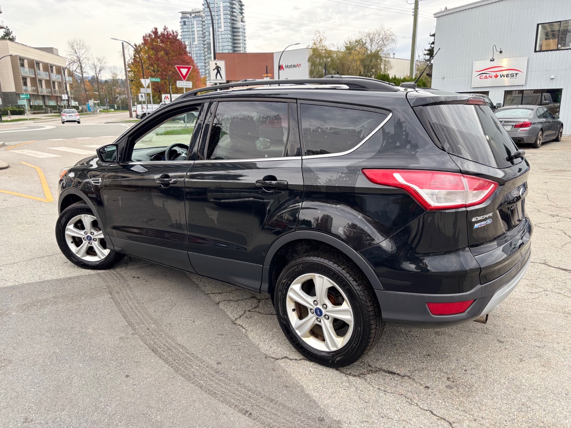/canwestautoinc/2013-Ford-Escape-7373792781556083.jpg