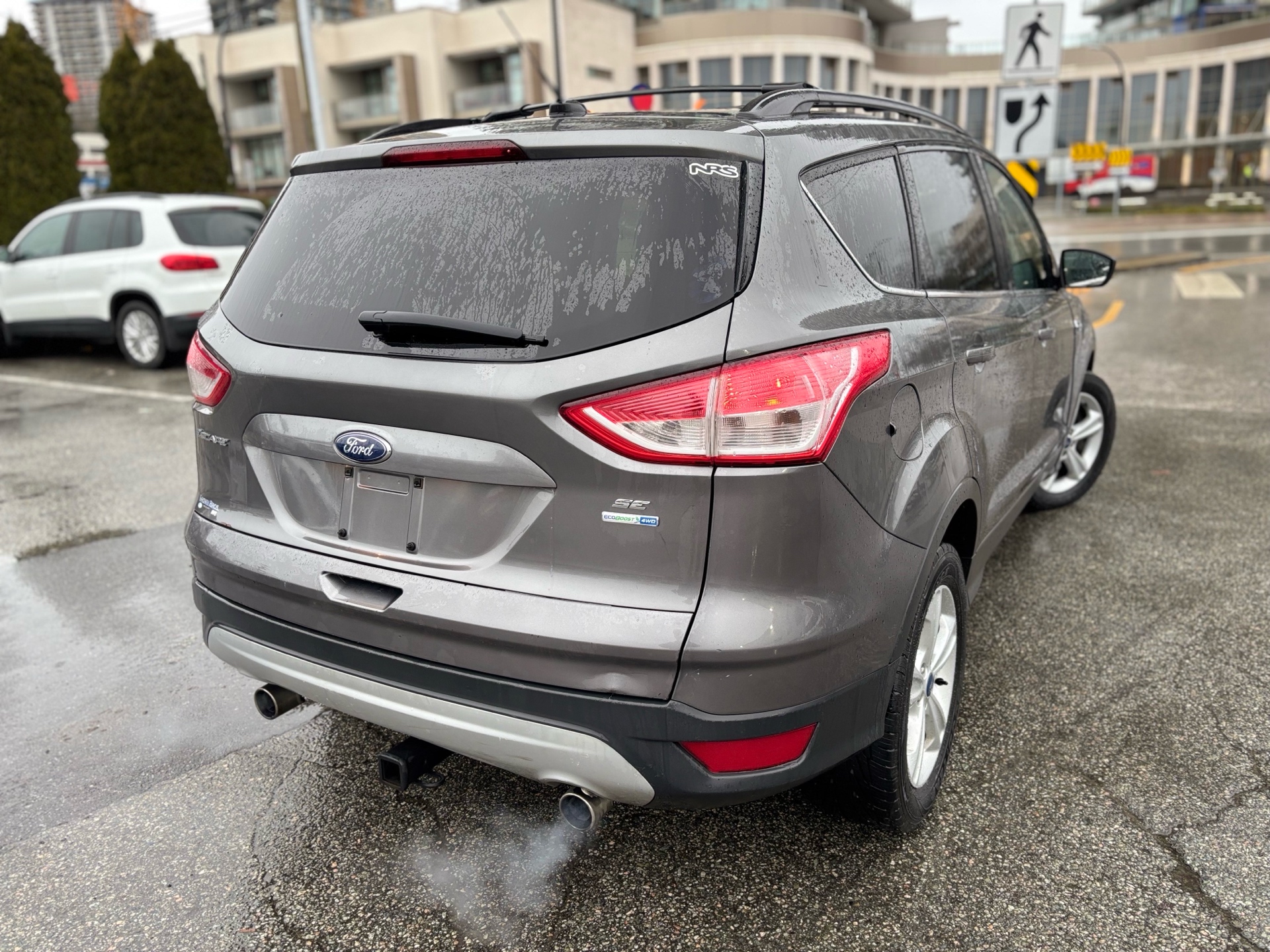 /canwestautoinc/2013-Ford-Escape-8290144244921136.jpg