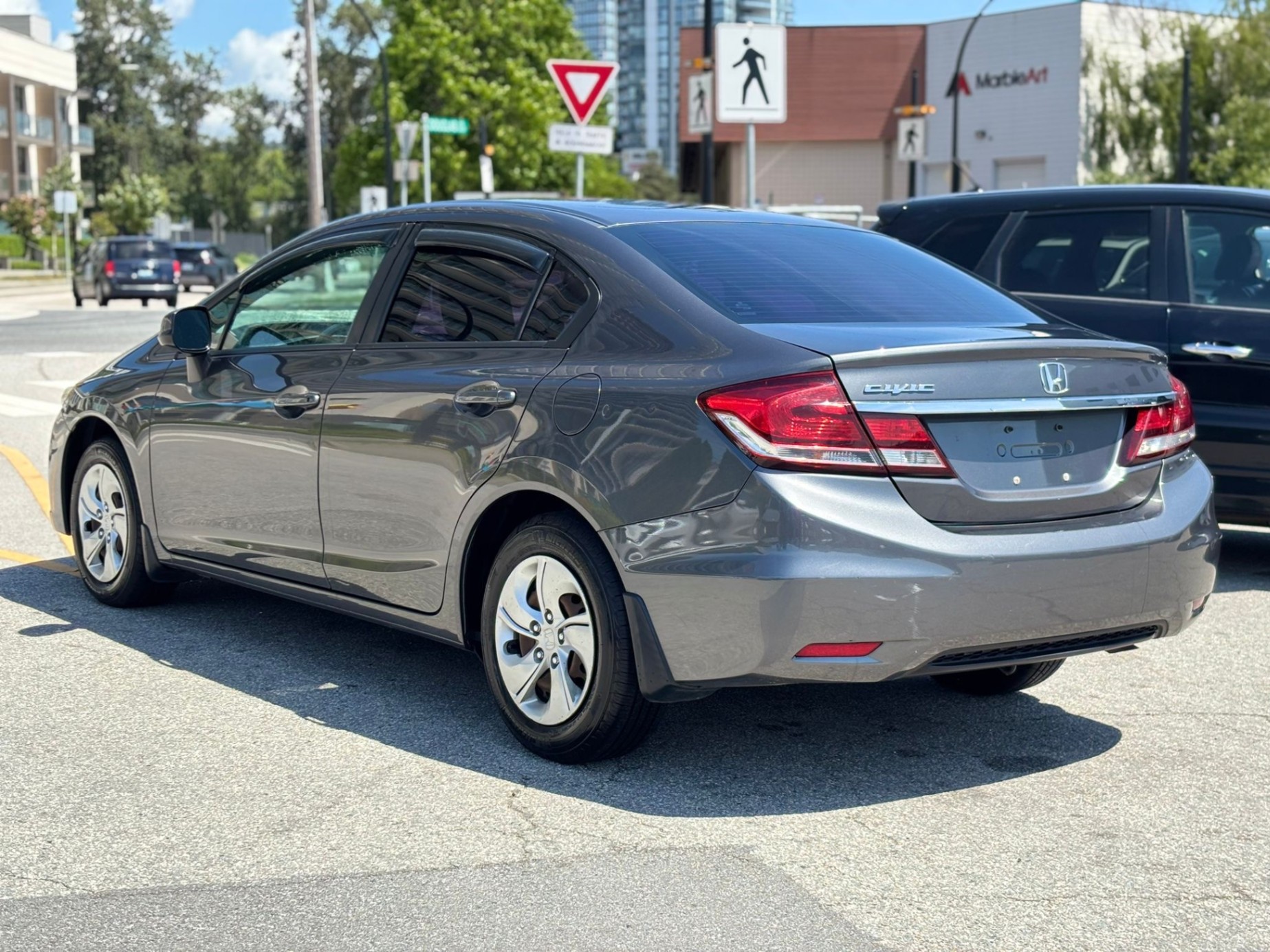 /canwestautoinc/2013-Honda-Civic-2999698691953938.jpg