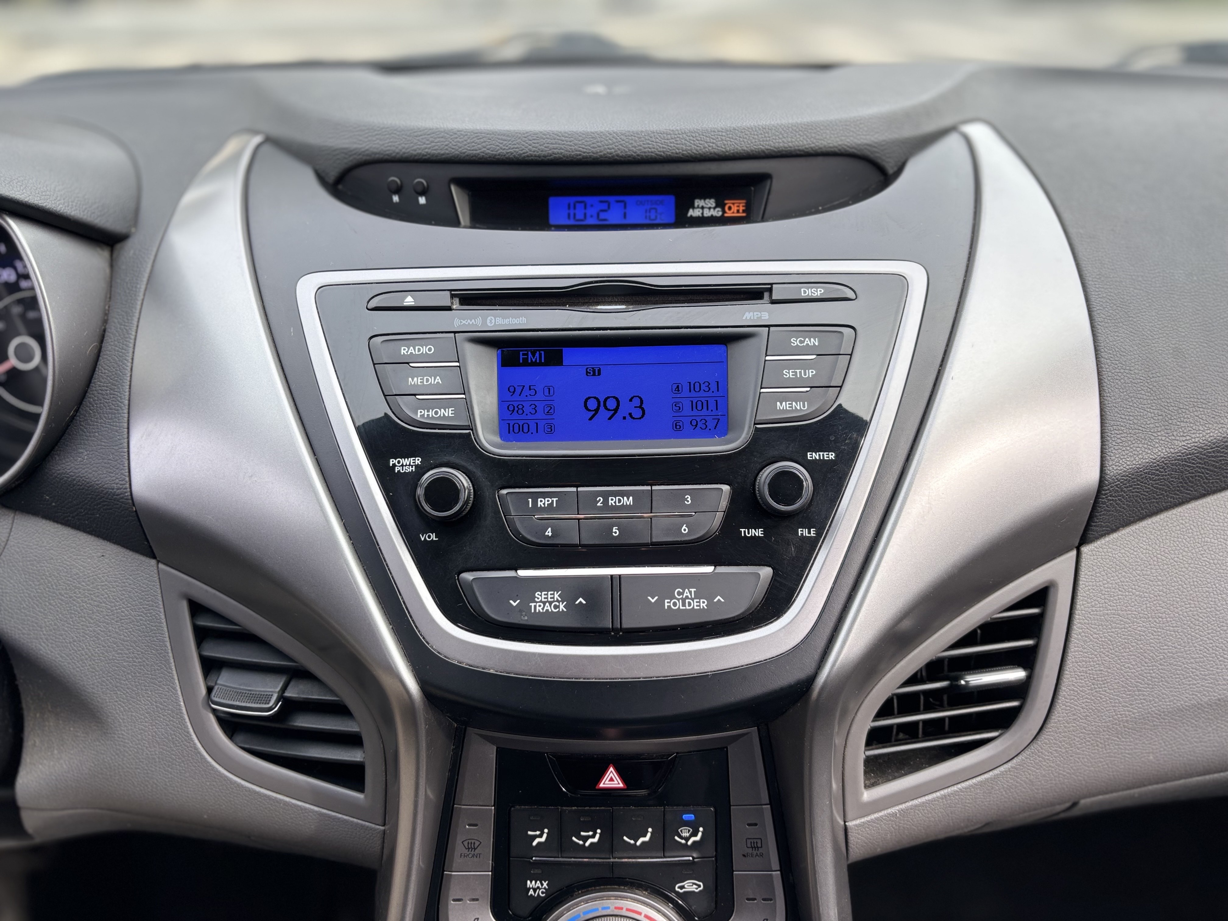 /canwestautoinc/2013-Hyundai-Elantra-48599798849384124.jpg