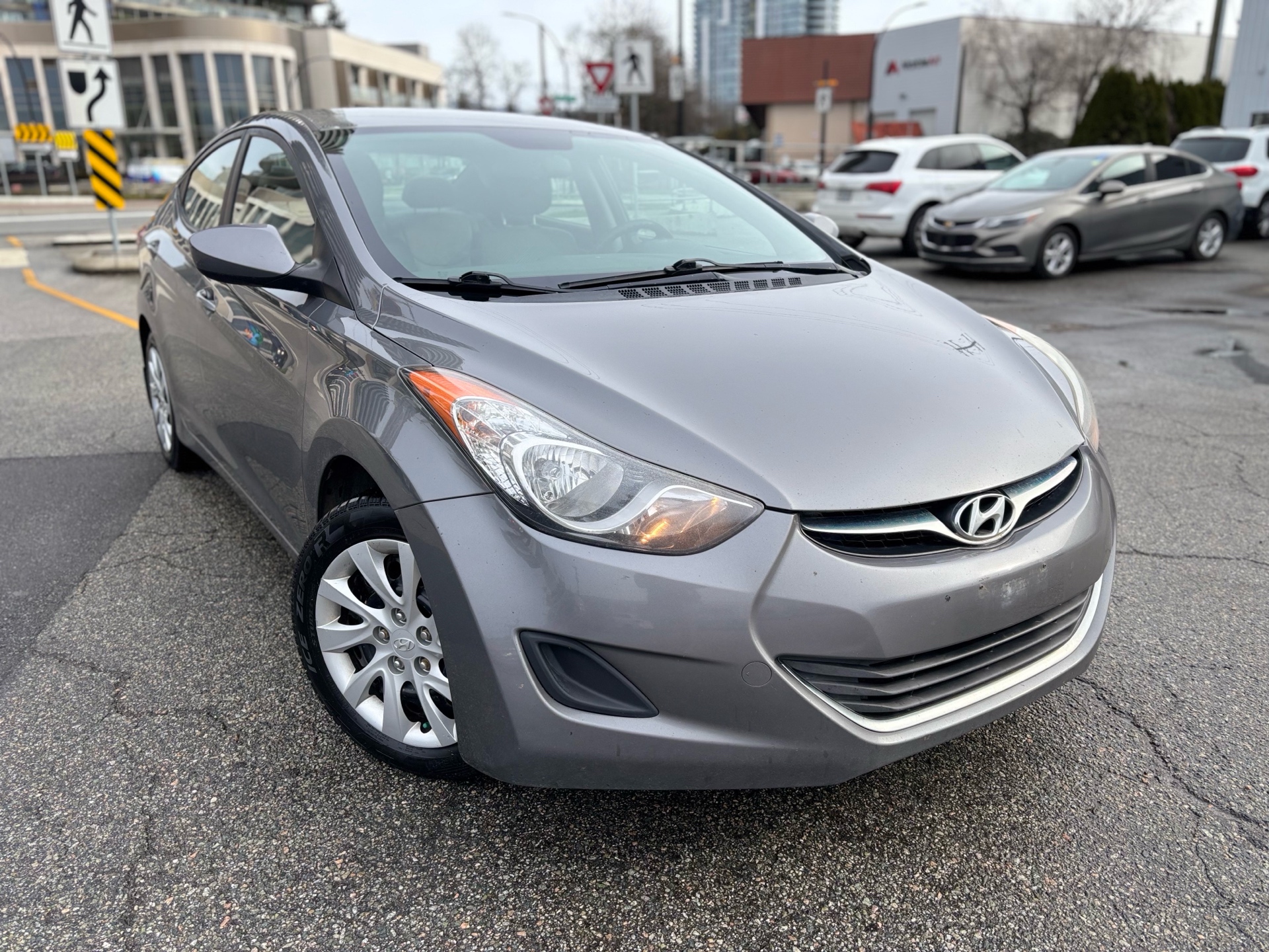 /canwestautoinc/2013-Hyundai-Elantra-5418218572704809.jpg