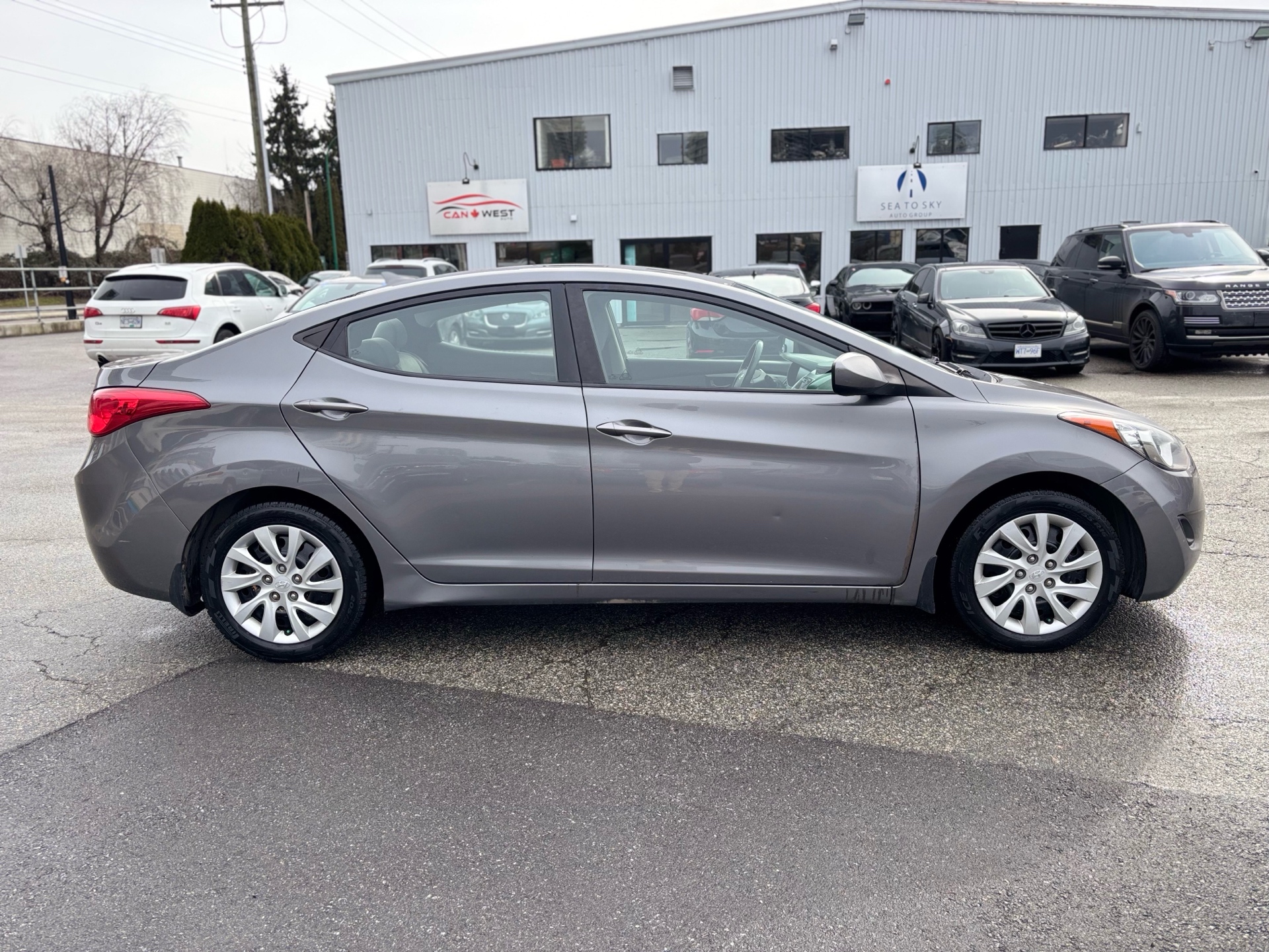 /canwestautoinc/2013-Hyundai-Elantra-7533909183023229.jpg