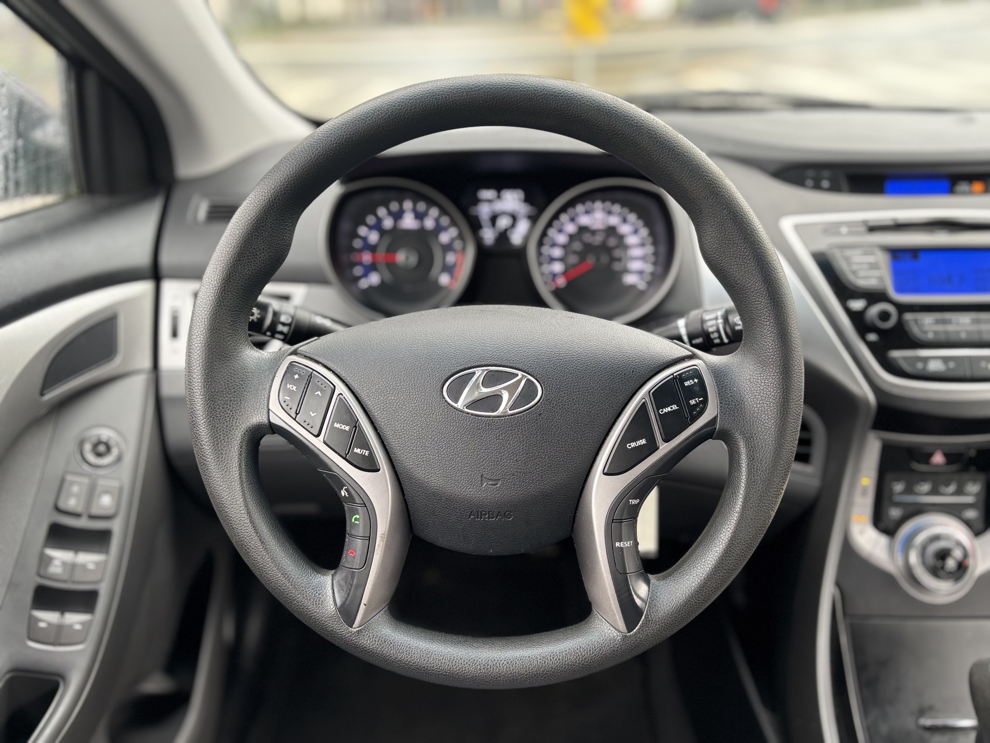 /canwestautoinc/2013-Hyundai-Elantra-7862617271923271.jpg