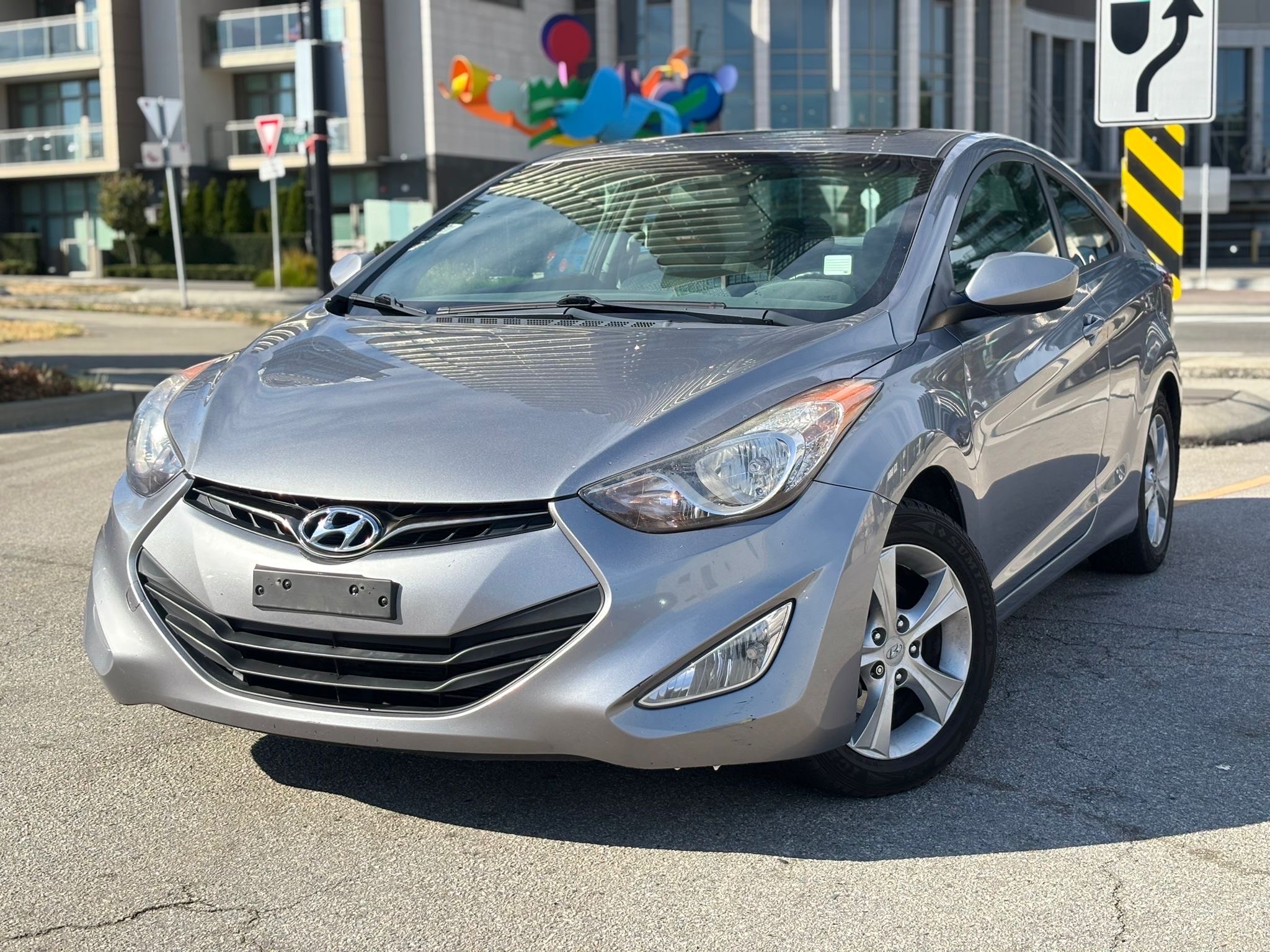/canwestautoinc/2013-Hyundai-Elantra-9032975089236202.jpg
