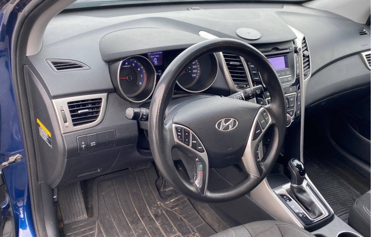 /canwestautoinc/2013-Hyundai-ElantraGT-0464323412699994.jpg
