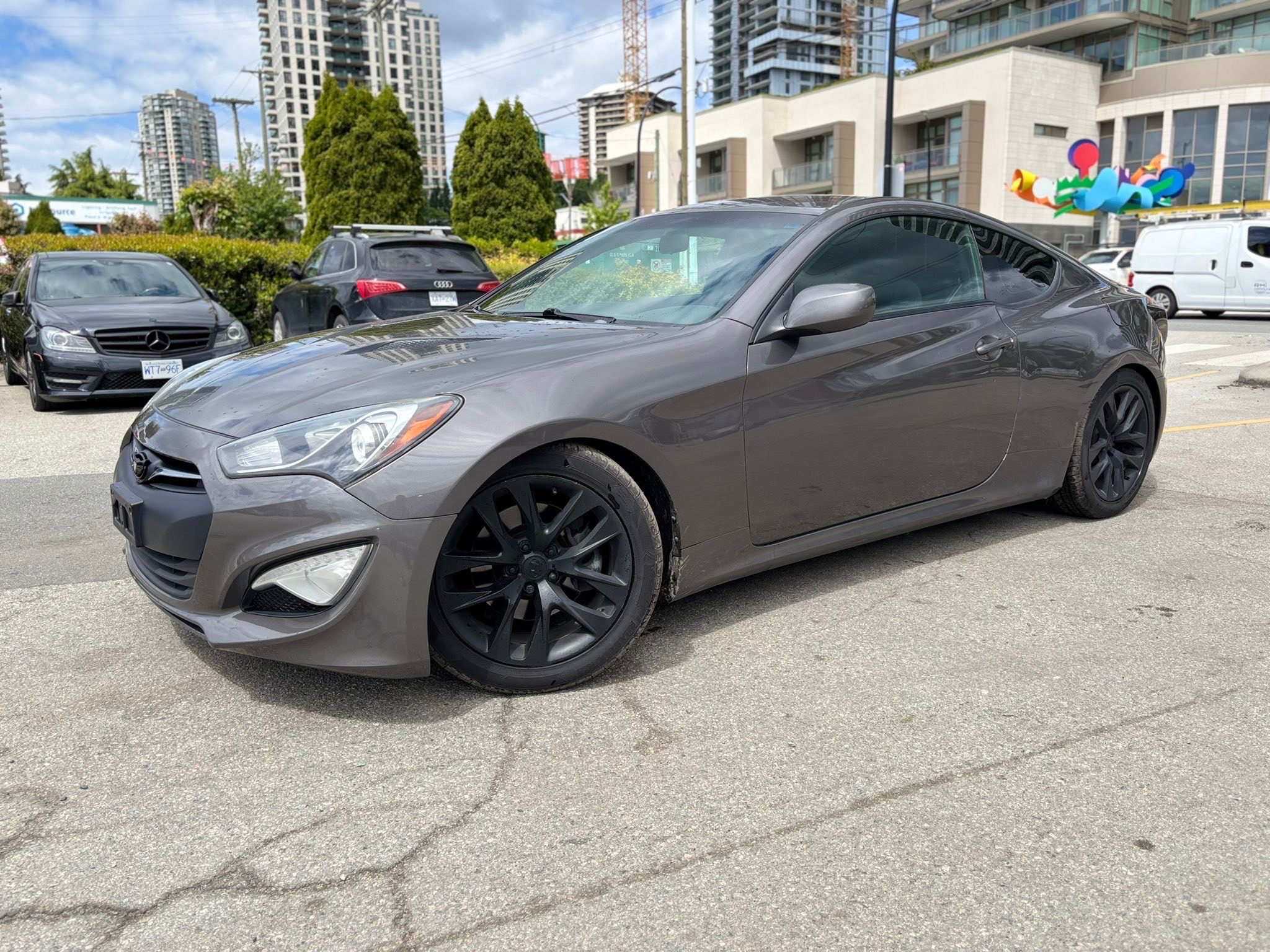 /canwestautoinc/2013-Hyundai-Genesis-25898101957974173.jpg