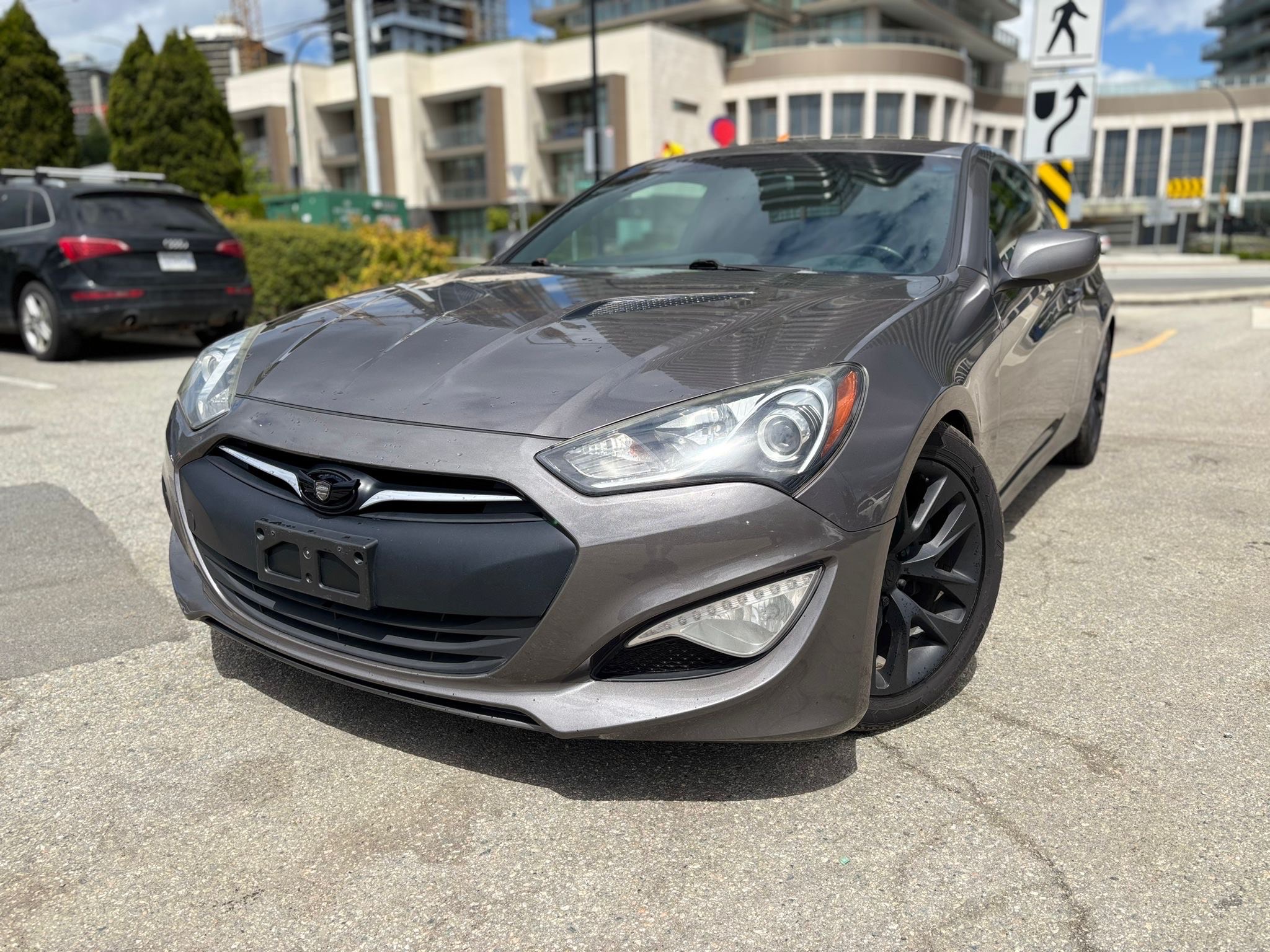 /canwestautoinc/2013-Hyundai-Genesis-25944542633233714.jpg