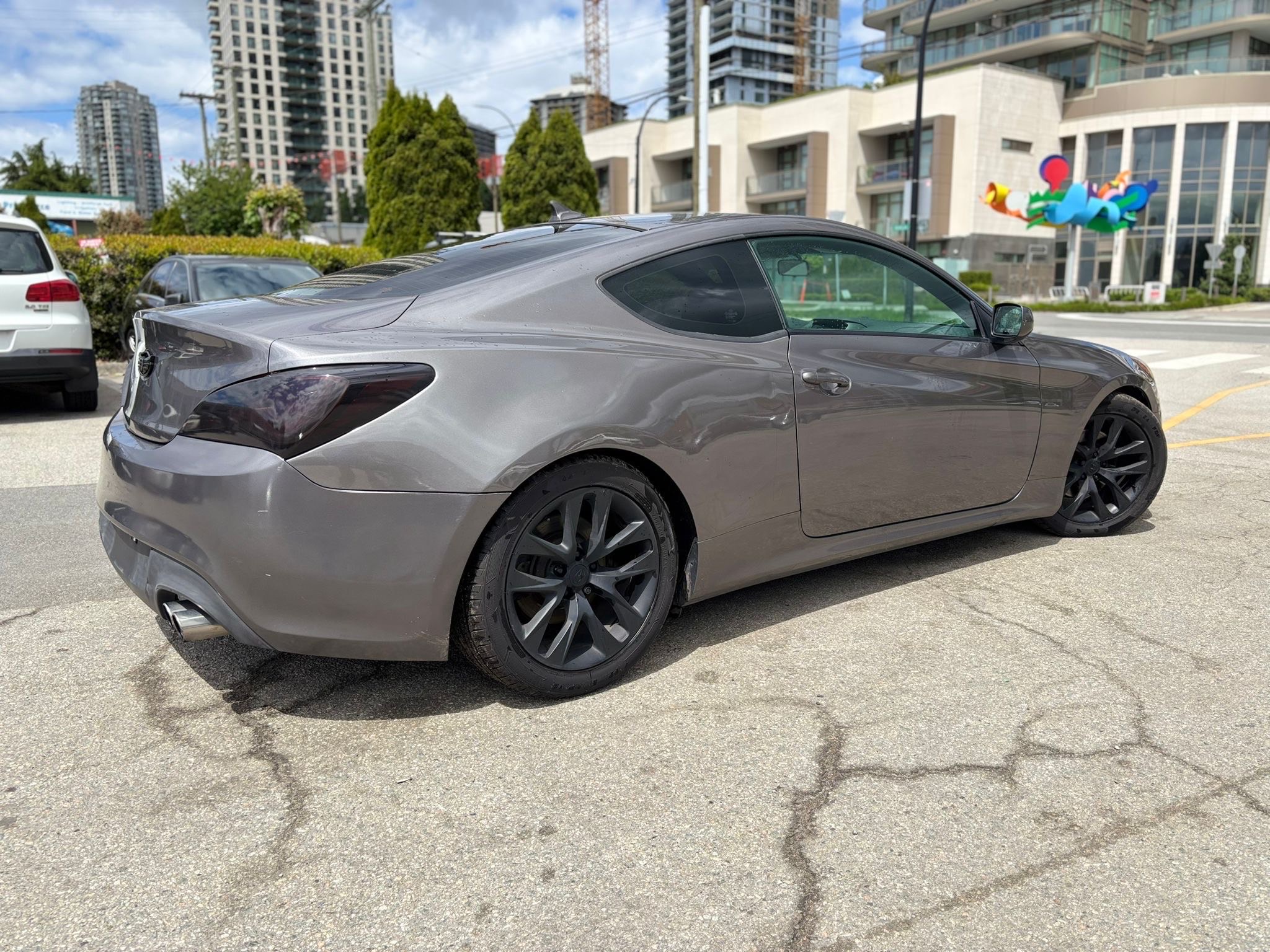 /canwestautoinc/2013-Hyundai-Genesis-5936989915554378.jpg